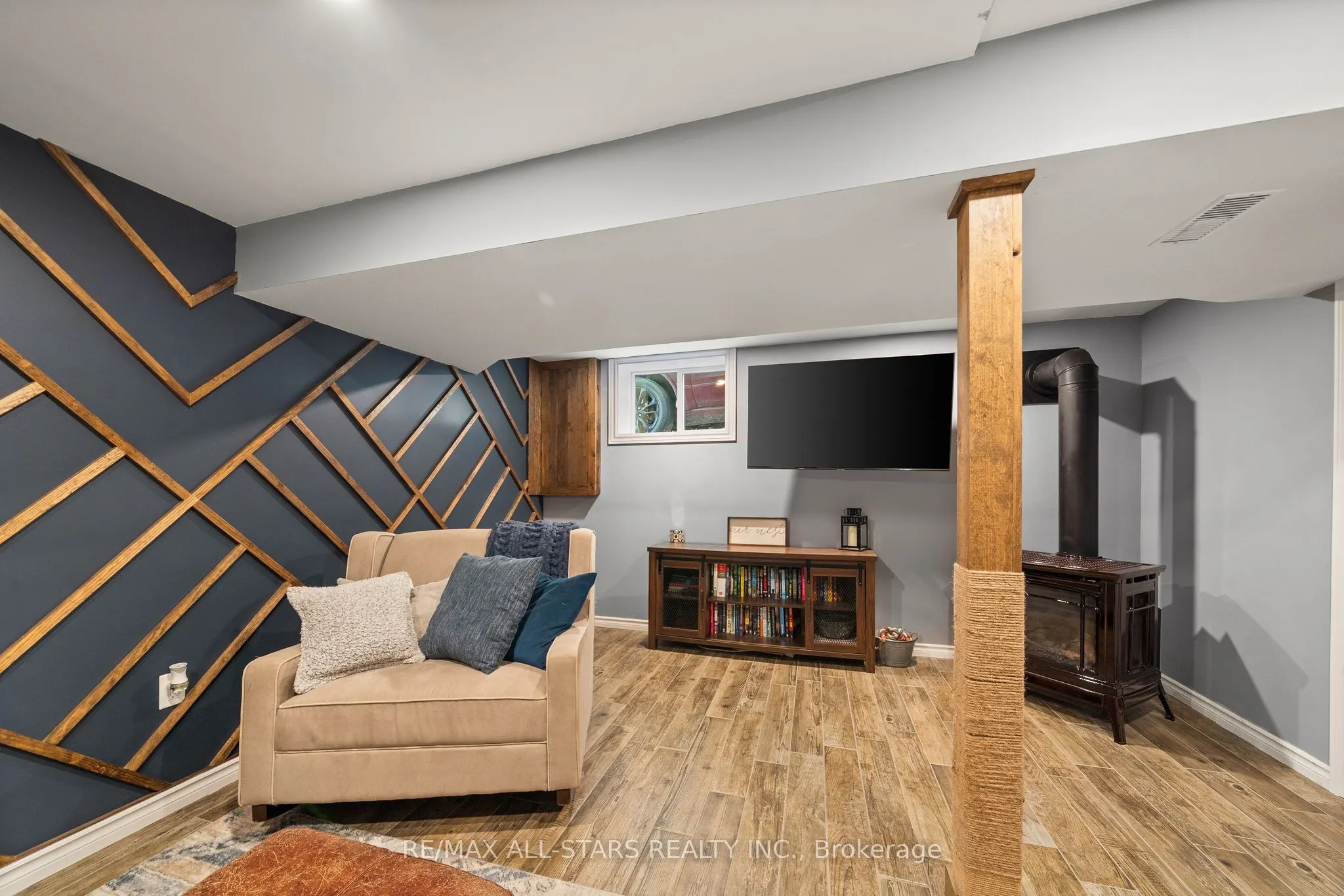 16 Parkhill Drive