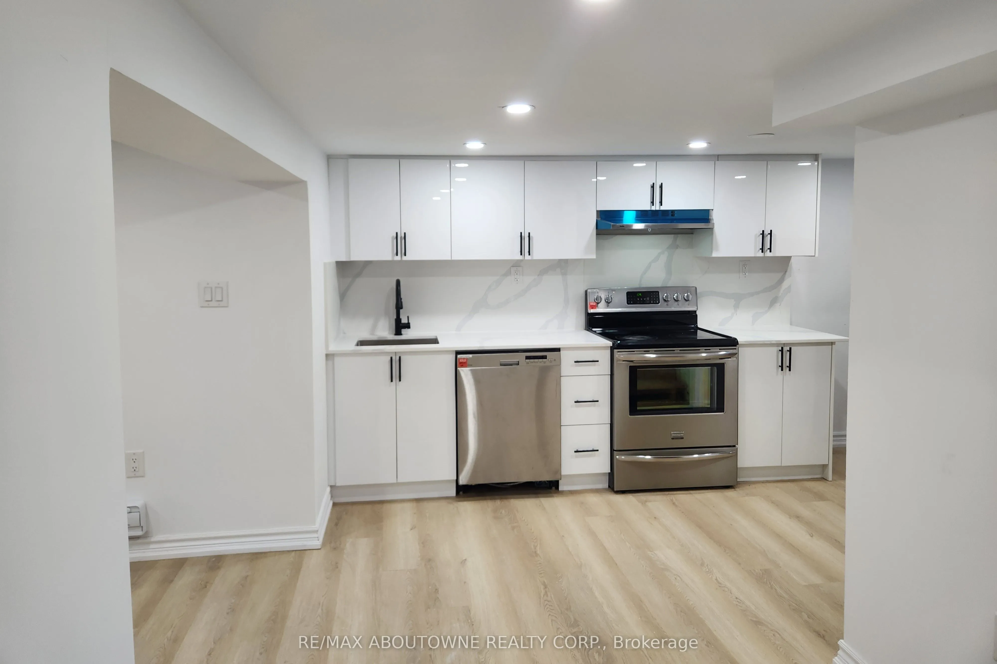 177 Chatham Street, #lower 1