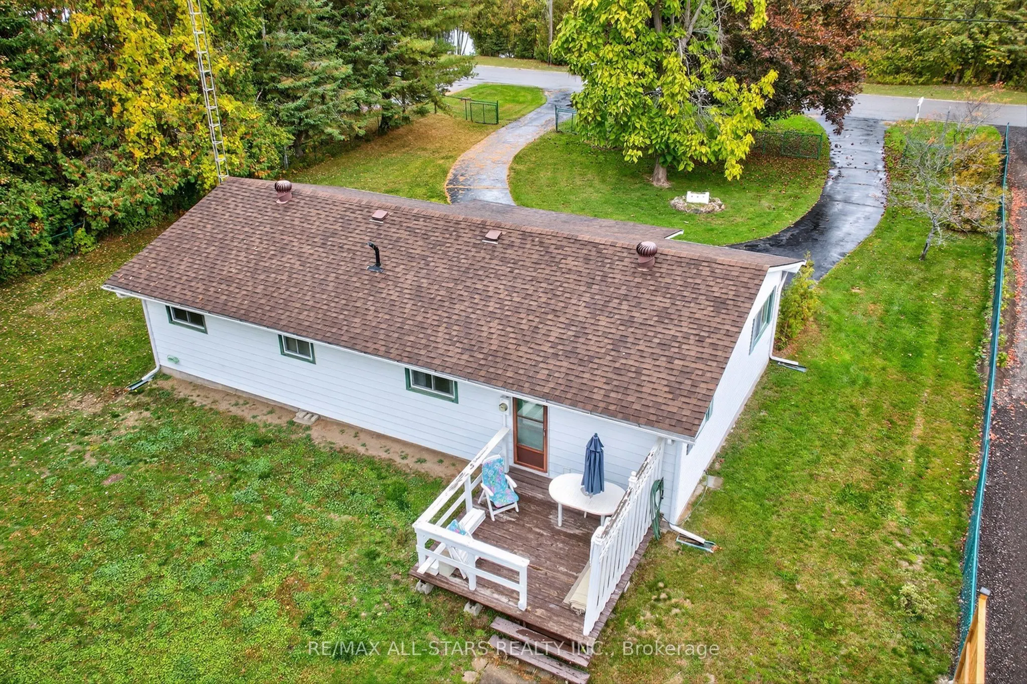 104 Trent Canal Road