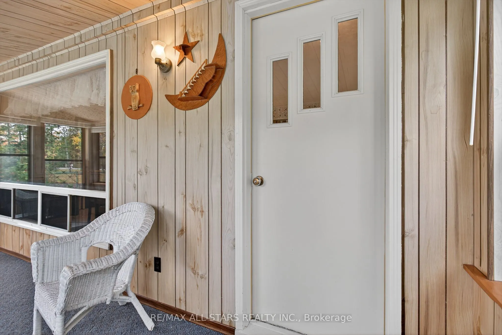 104 Trent Canal Road