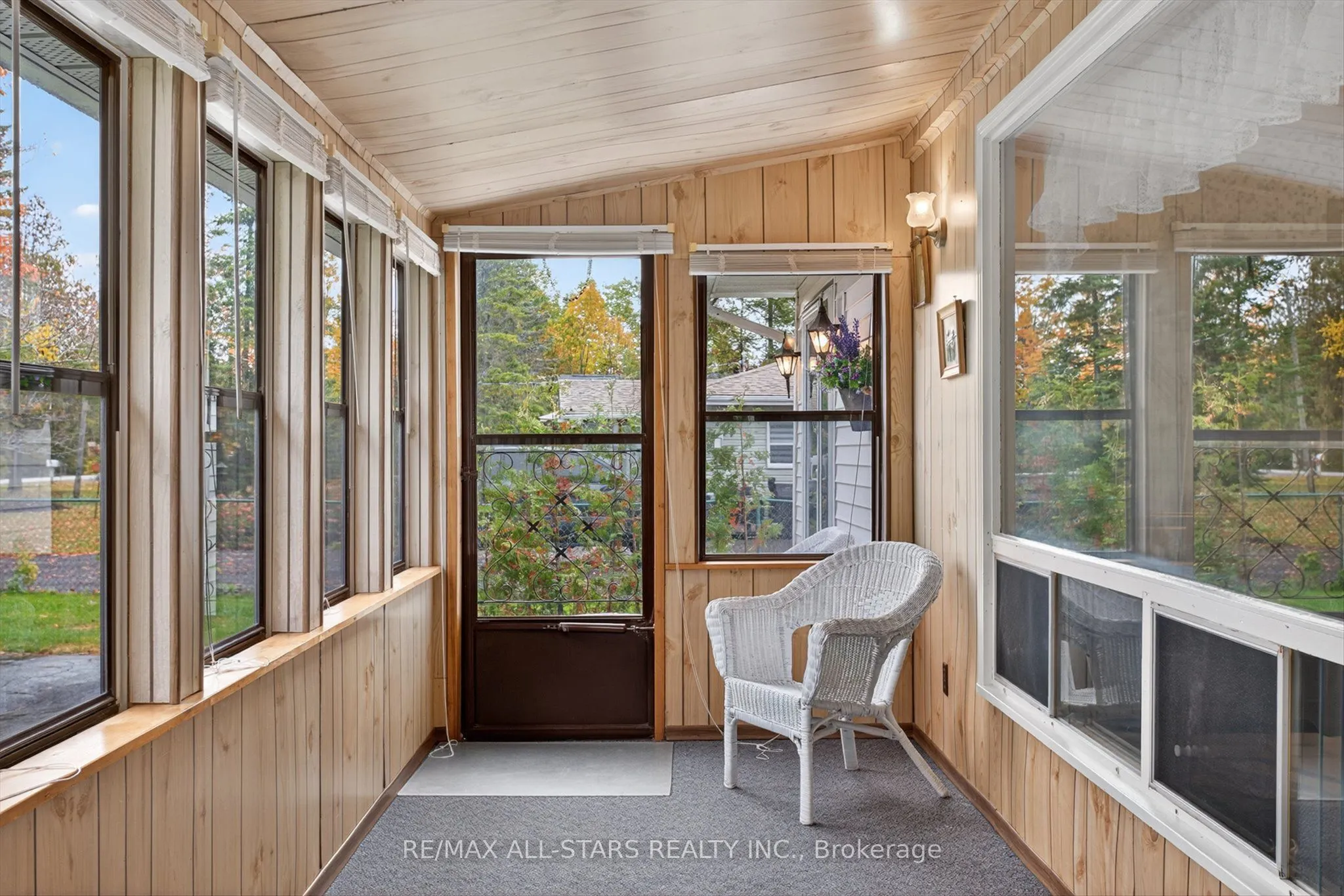 104 Trent Canal Road