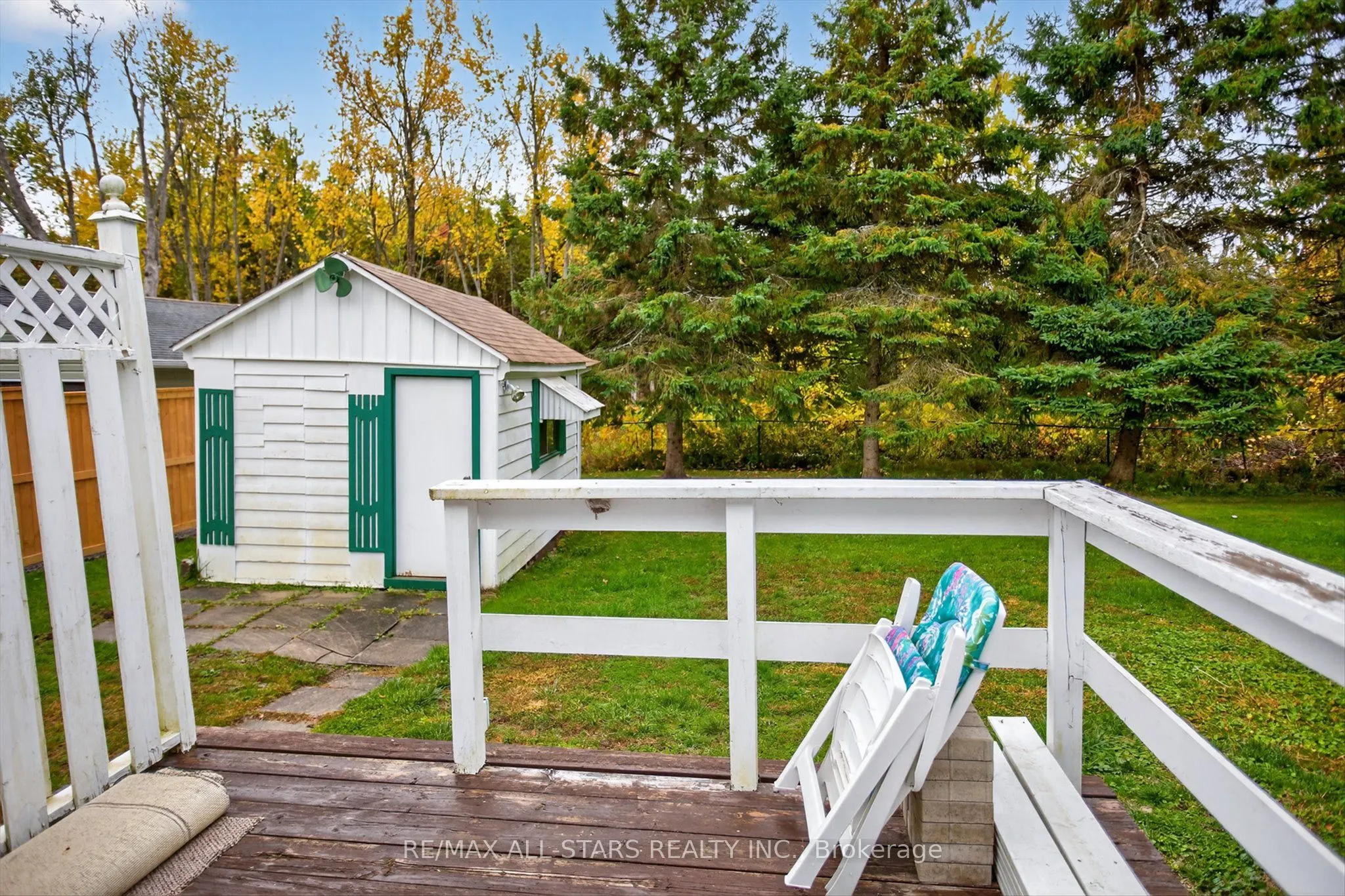 104 Trent Canal Road