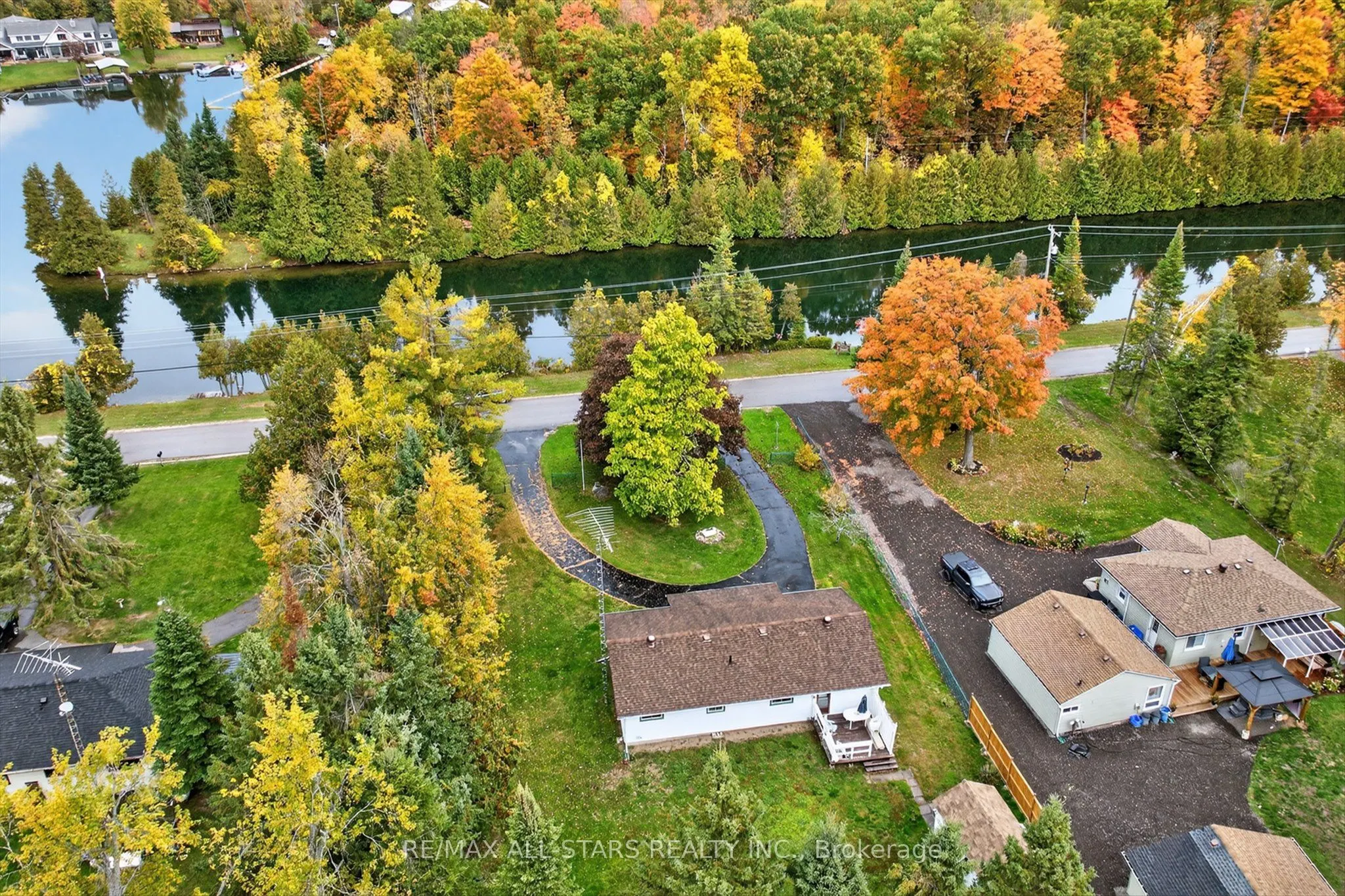 104 Trent Canal Road