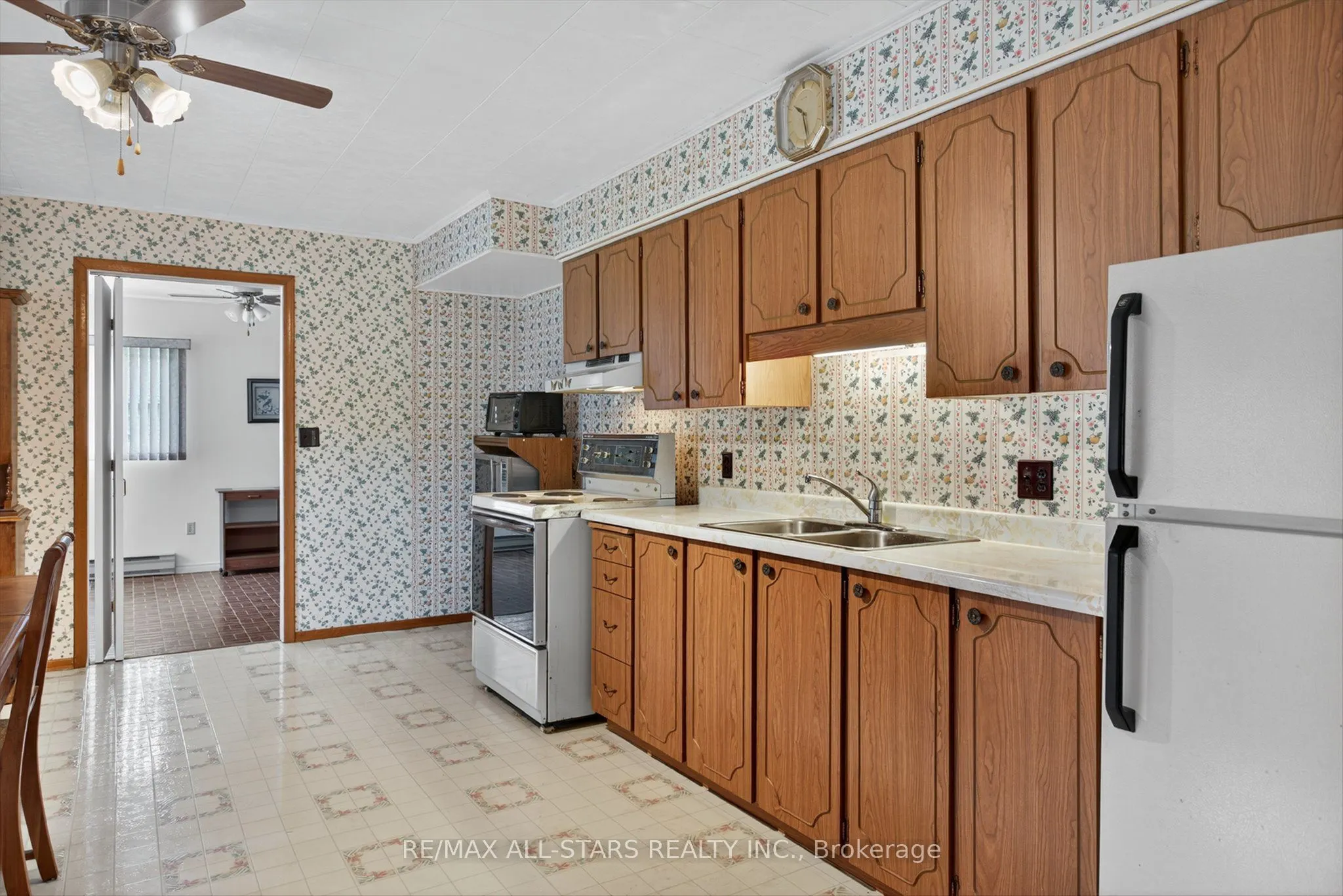 104 Trent Canal Road