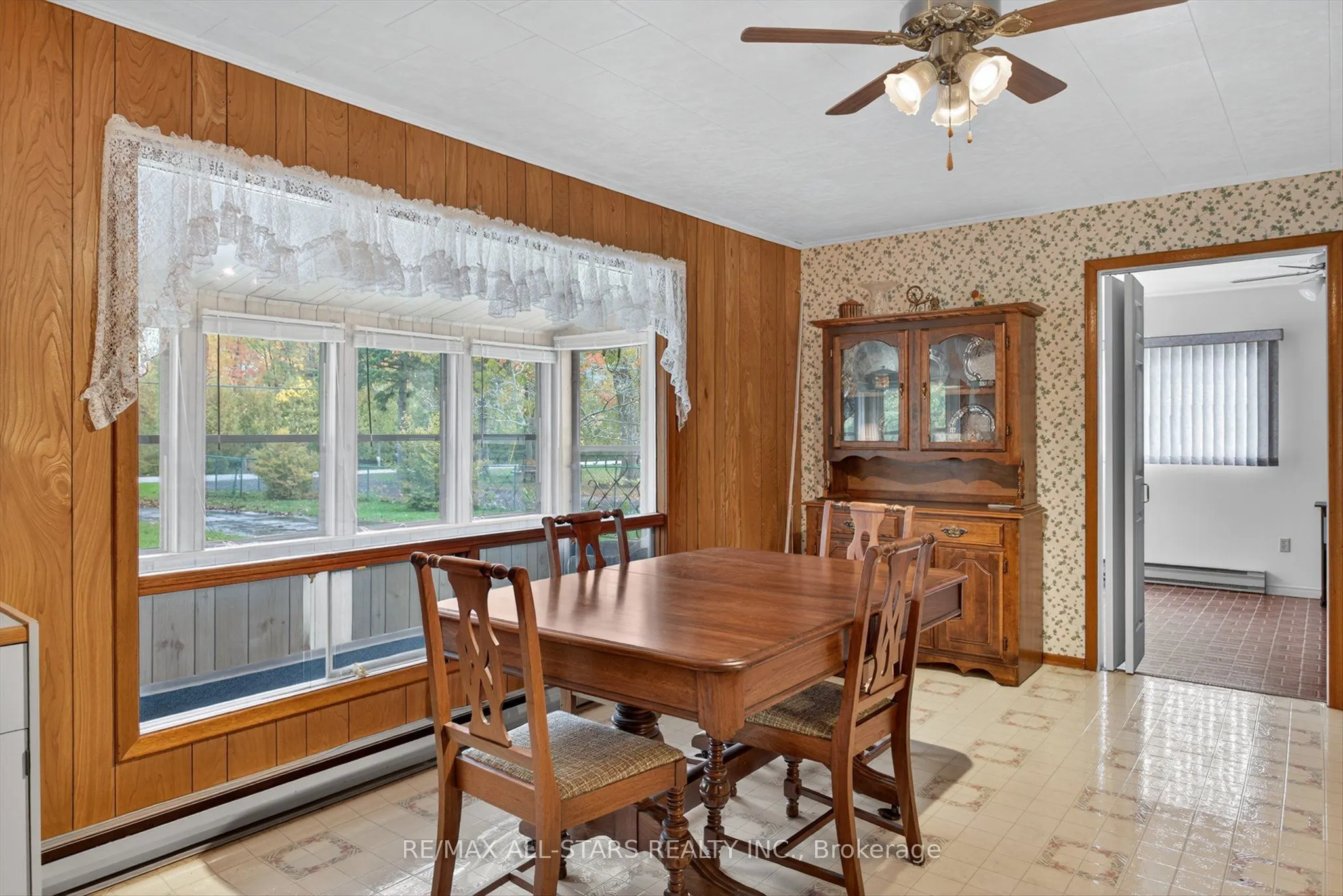 104 Trent Canal Road