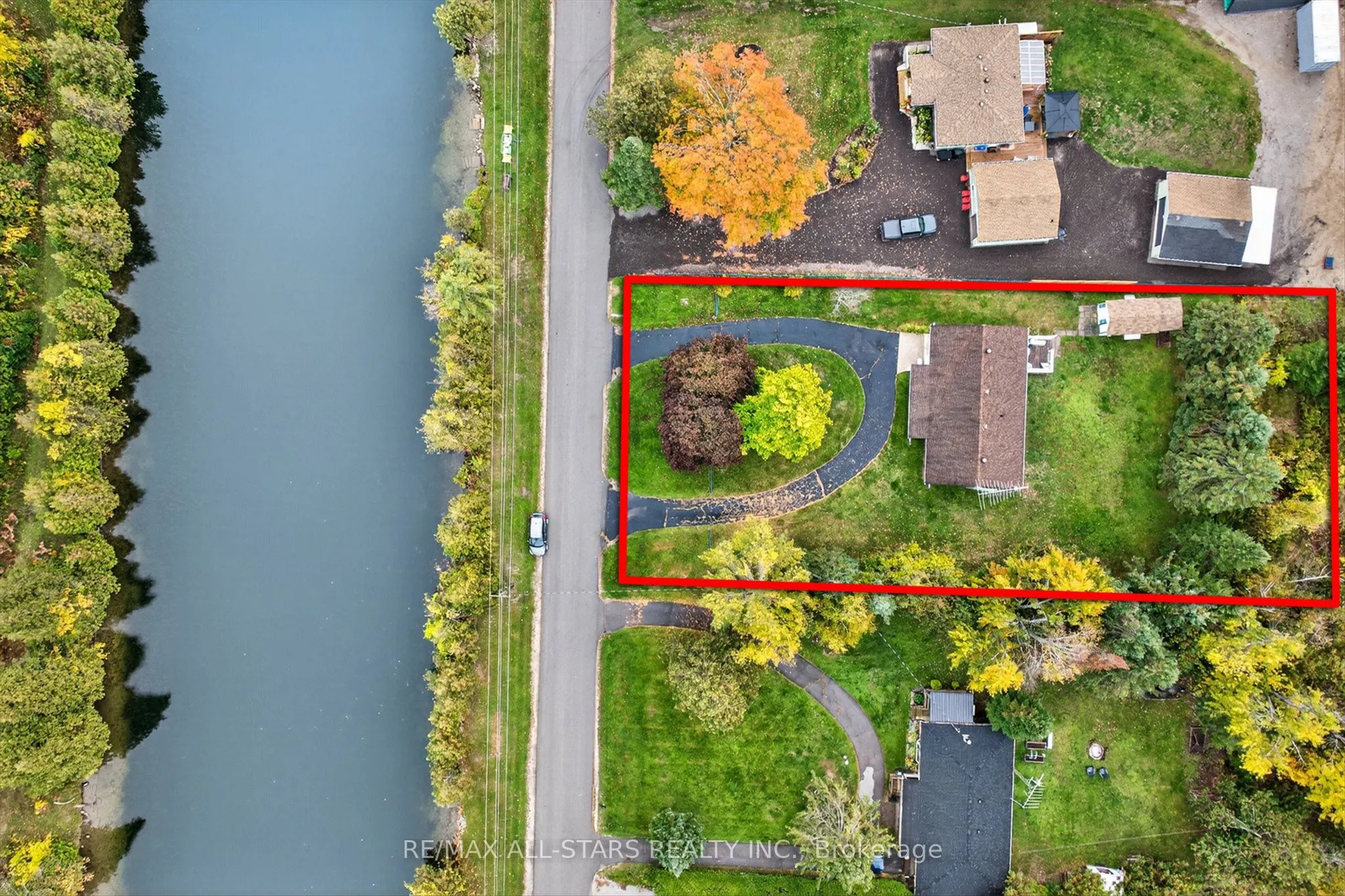 104 Trent Canal Road