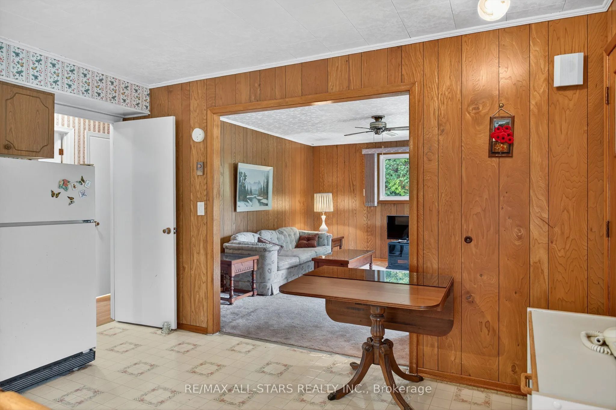 104 Trent Canal Road