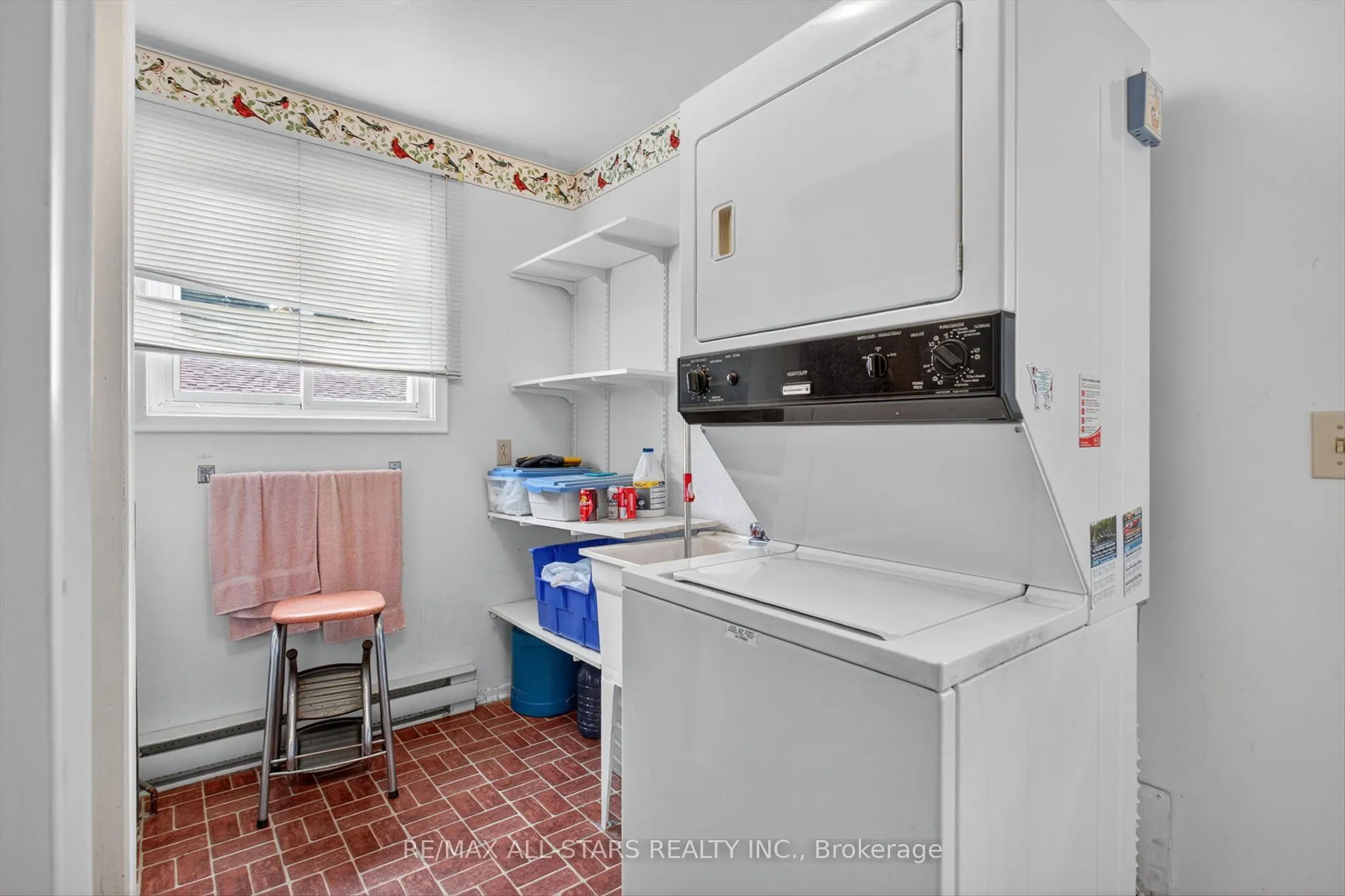 104 Trent Canal Road