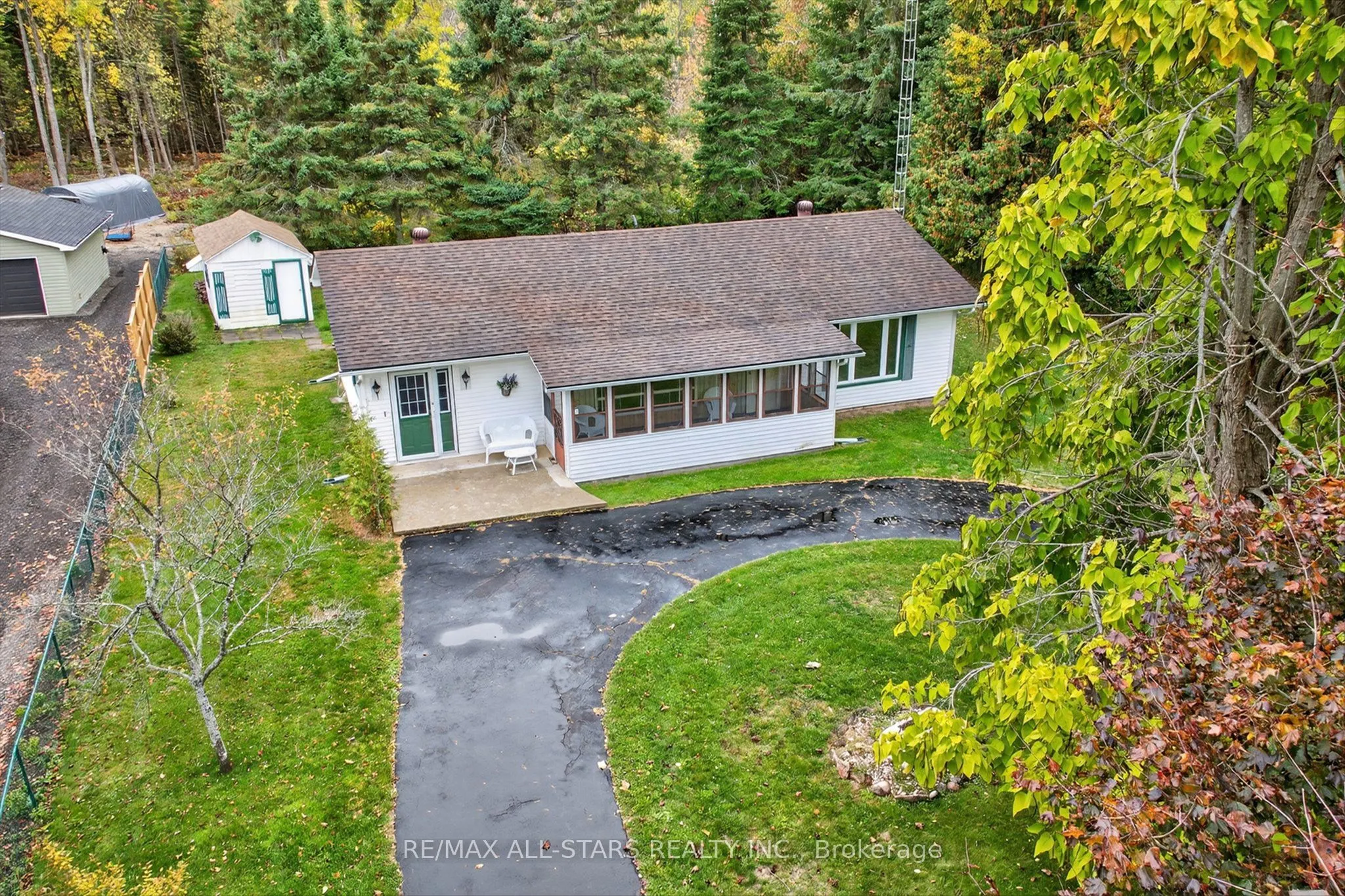 104 Trent Canal Road