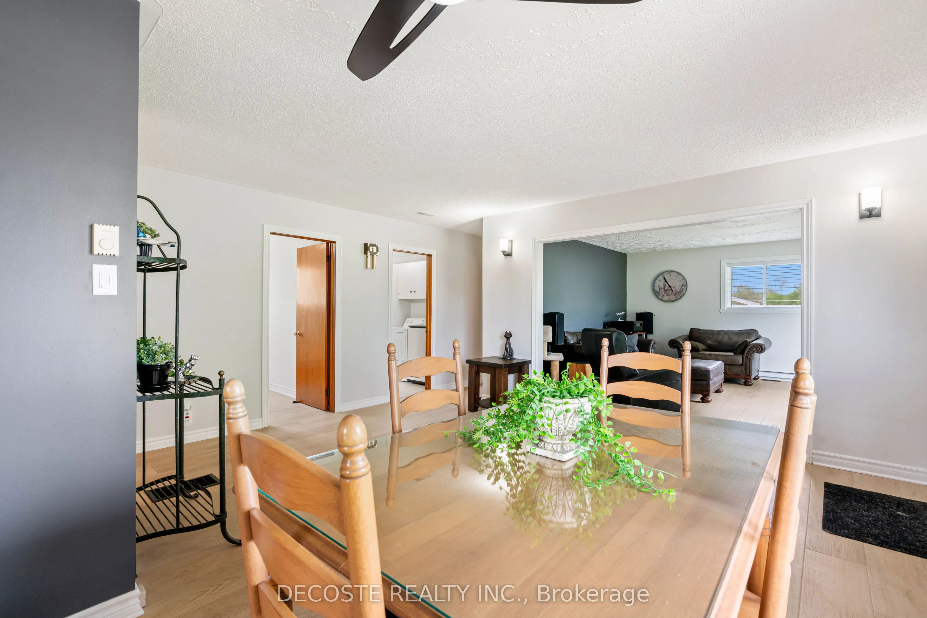 20330 Lochiel Road