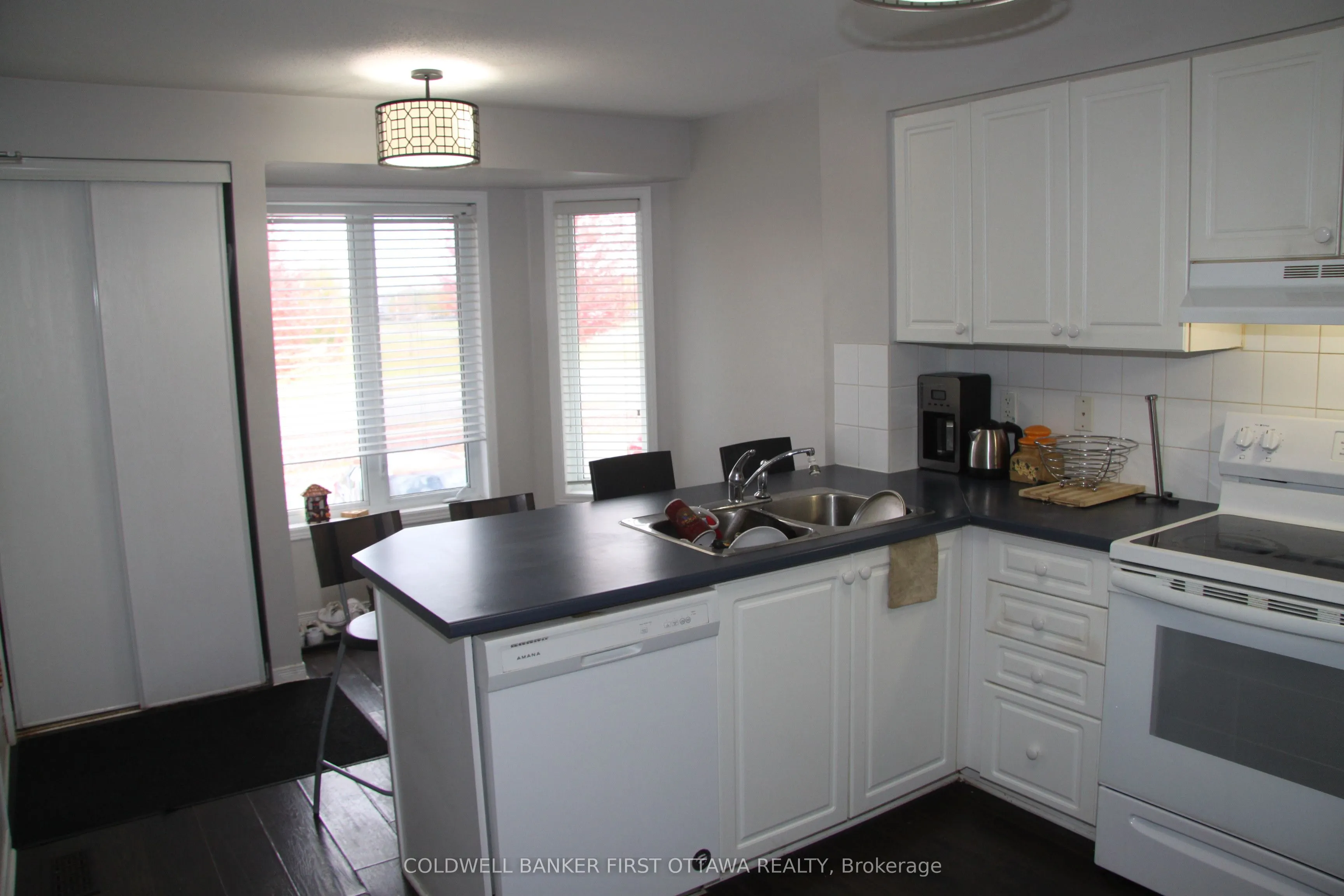 56 Beaucache Private W, #18
