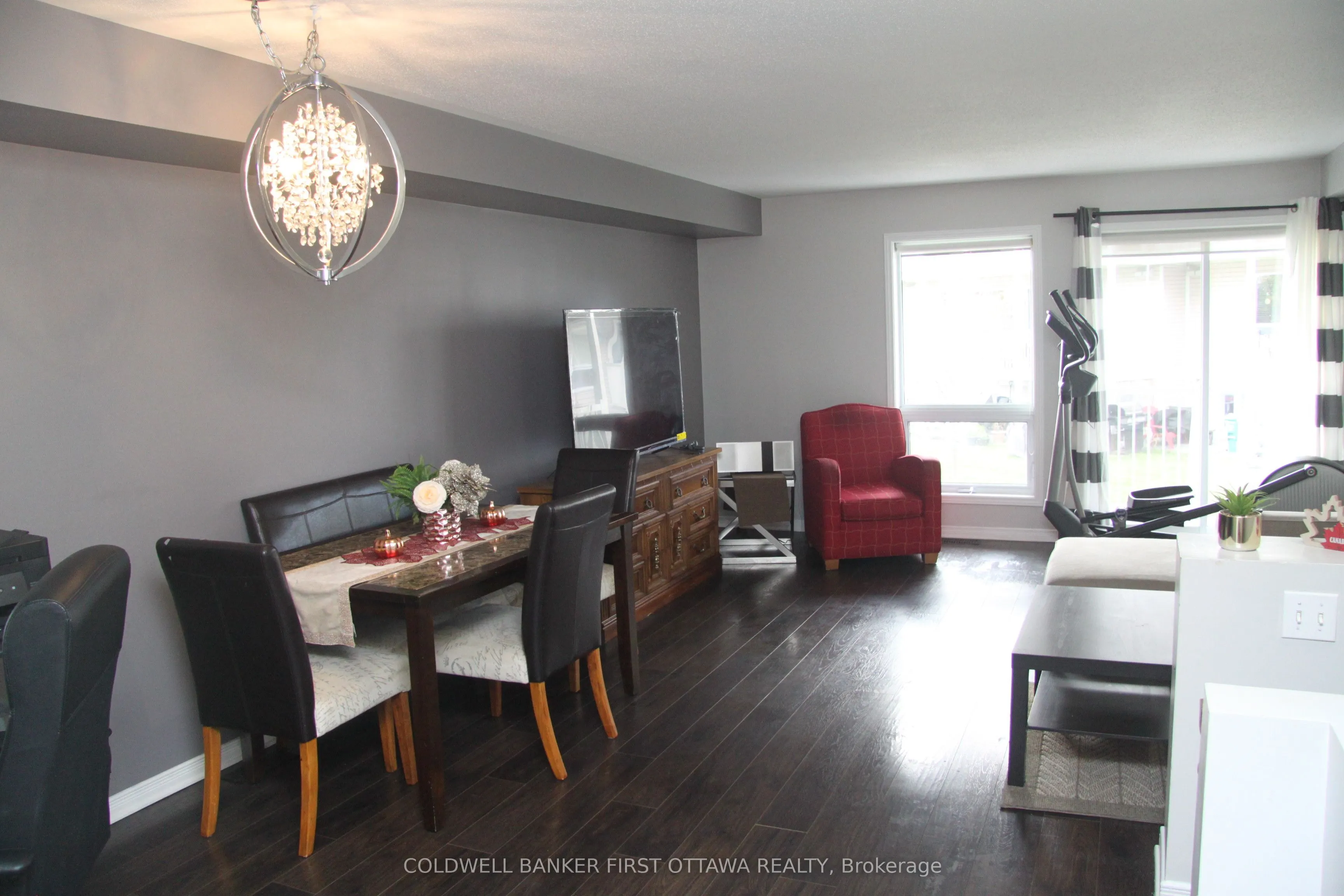 56 Beaucache Private W, #18