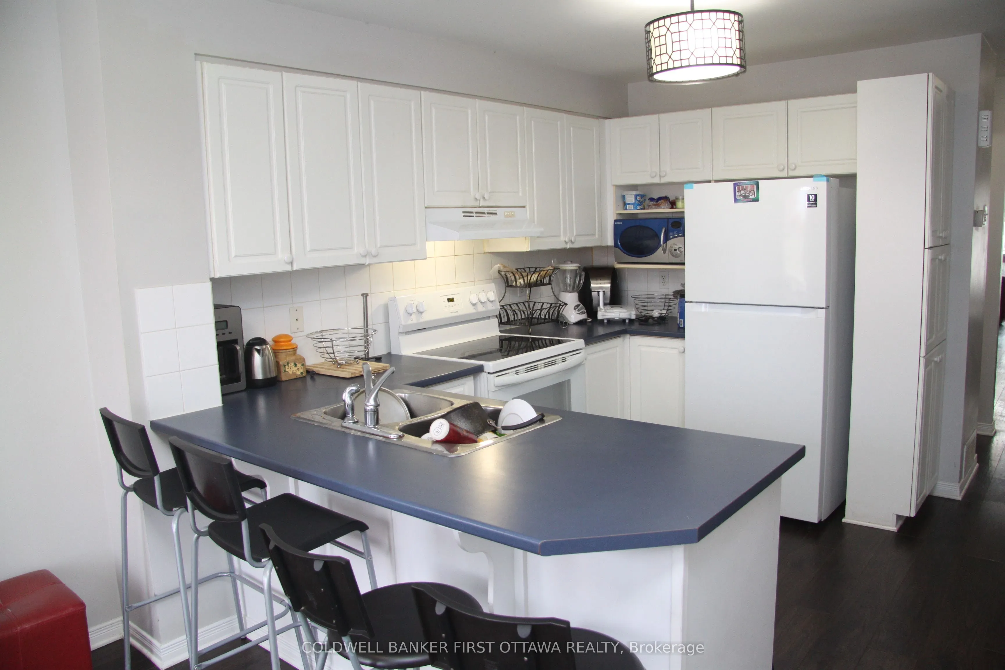 56 Beaucache Private W, #18