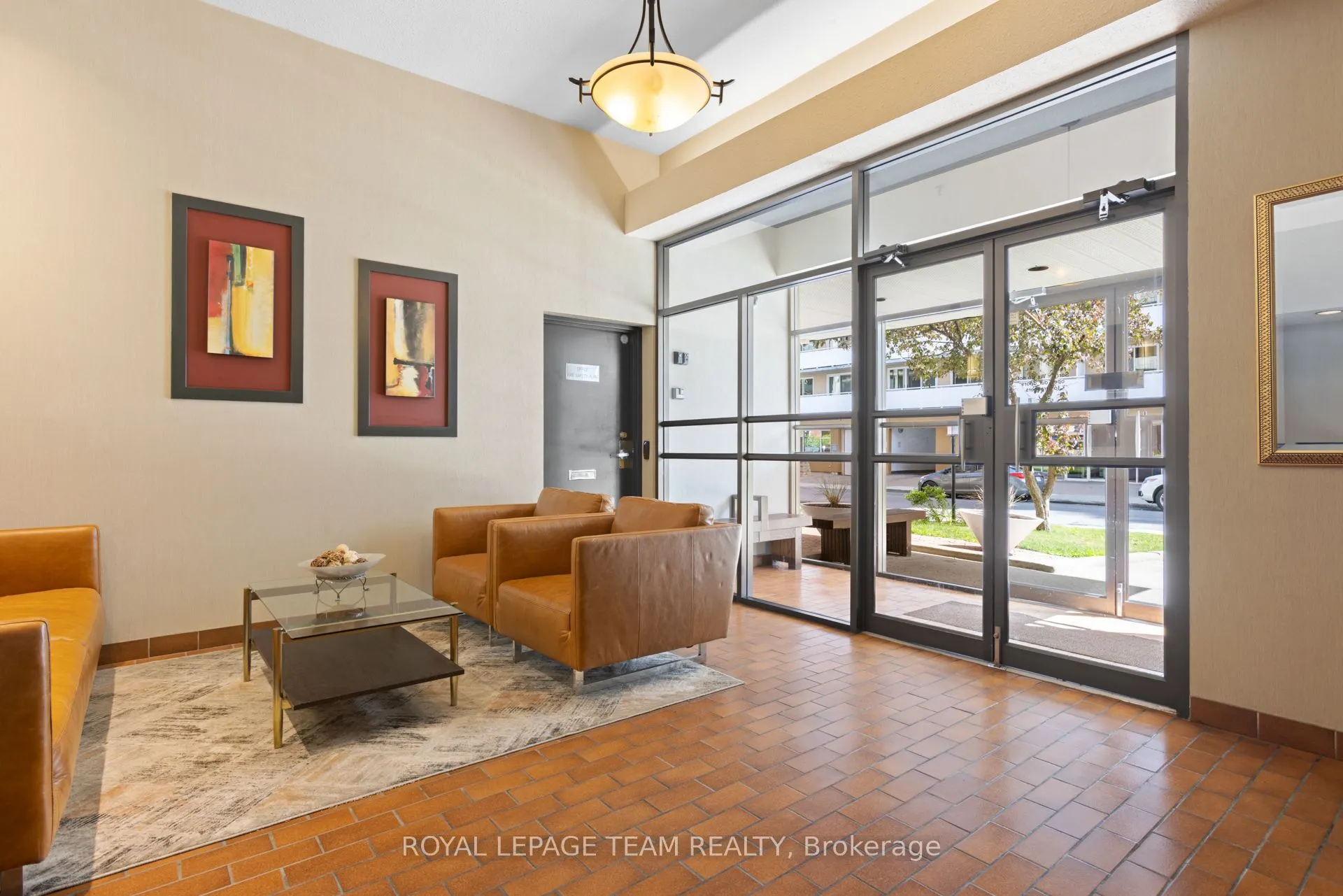 141 Somerset Street W, #503