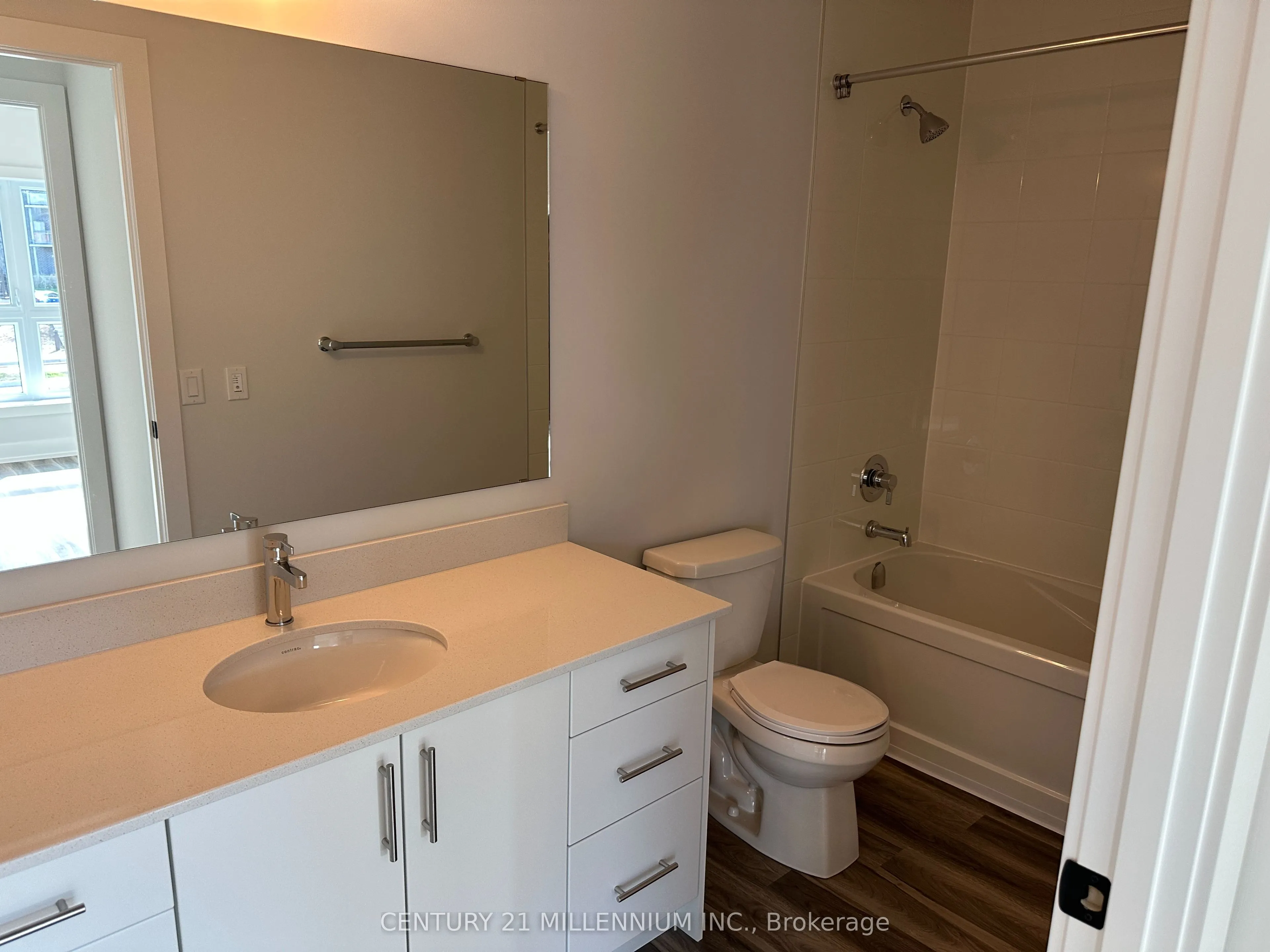 1100 Lackner Place, #214