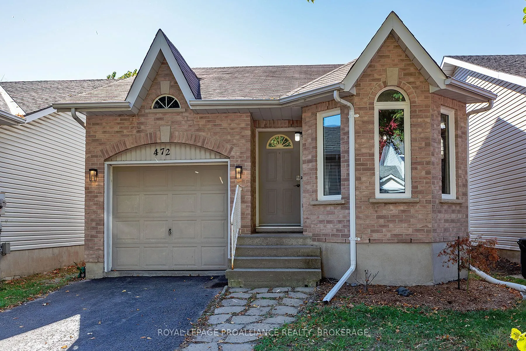 472 Freeman Crescent