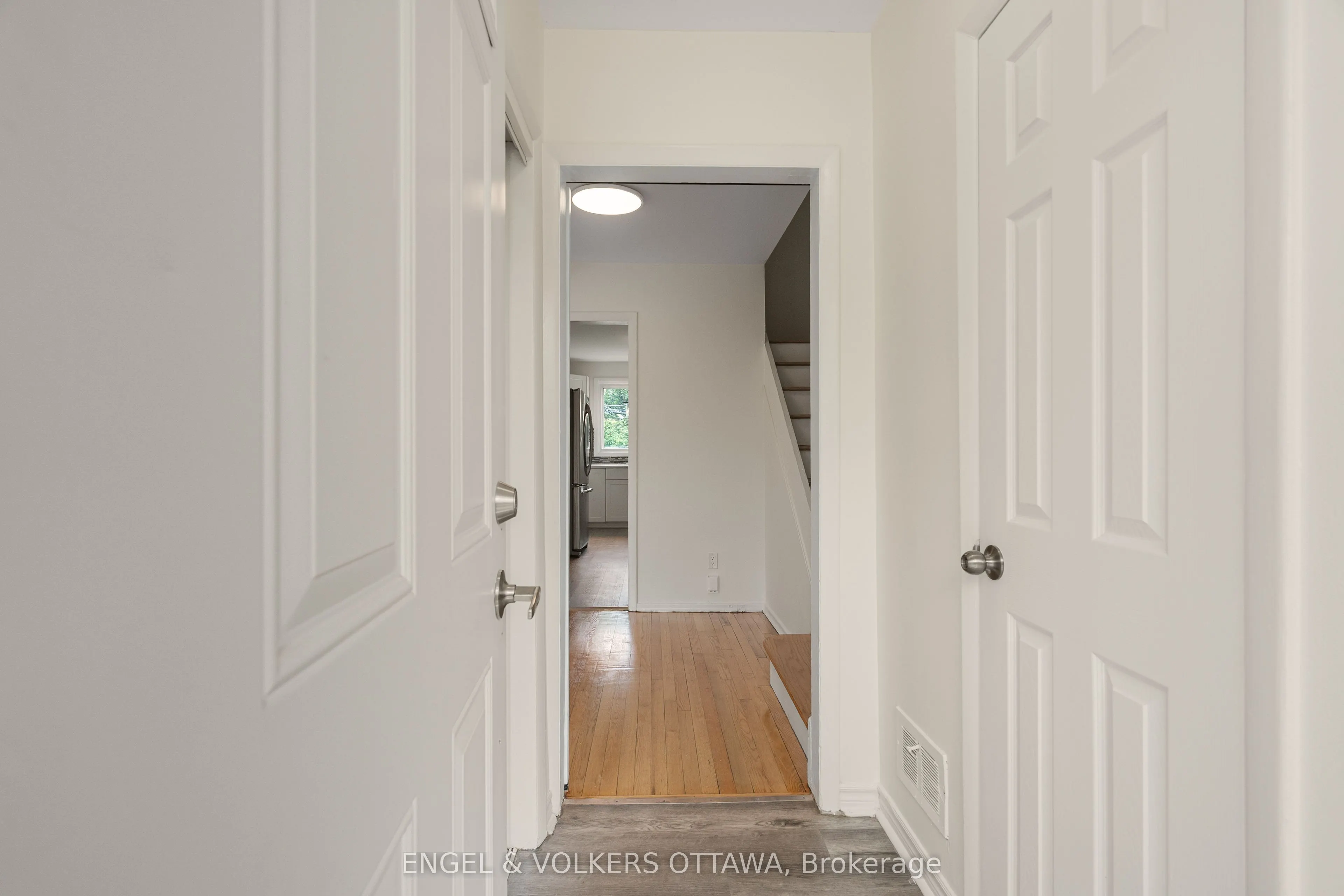 2726-2728 Colman Street