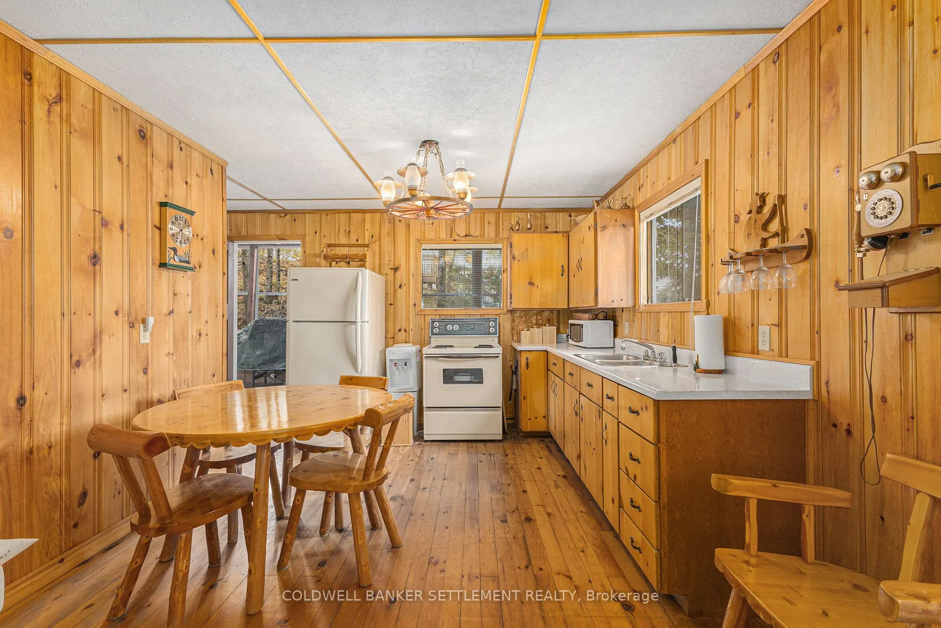 411 YVON Lane