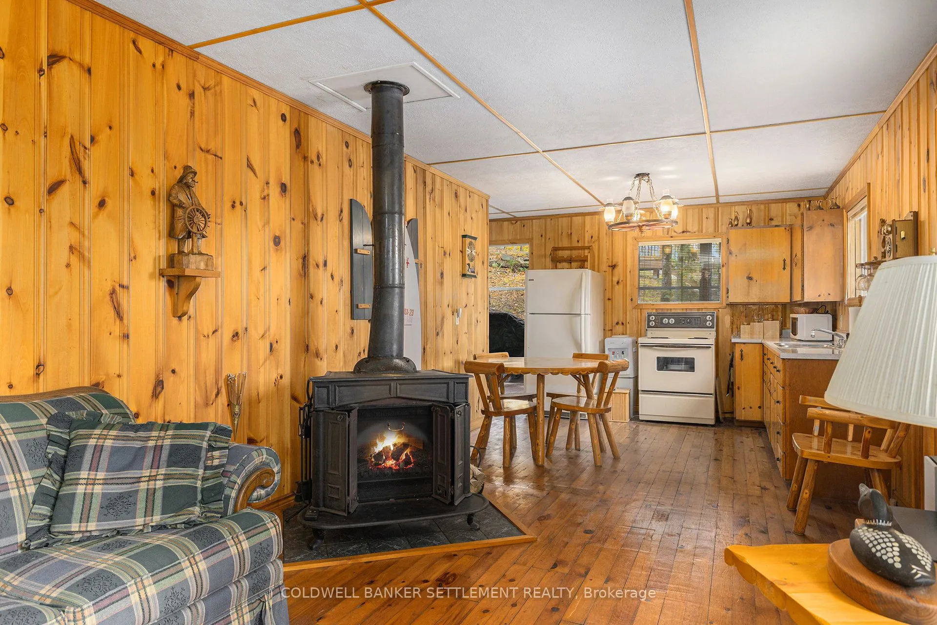 411 YVON Lane