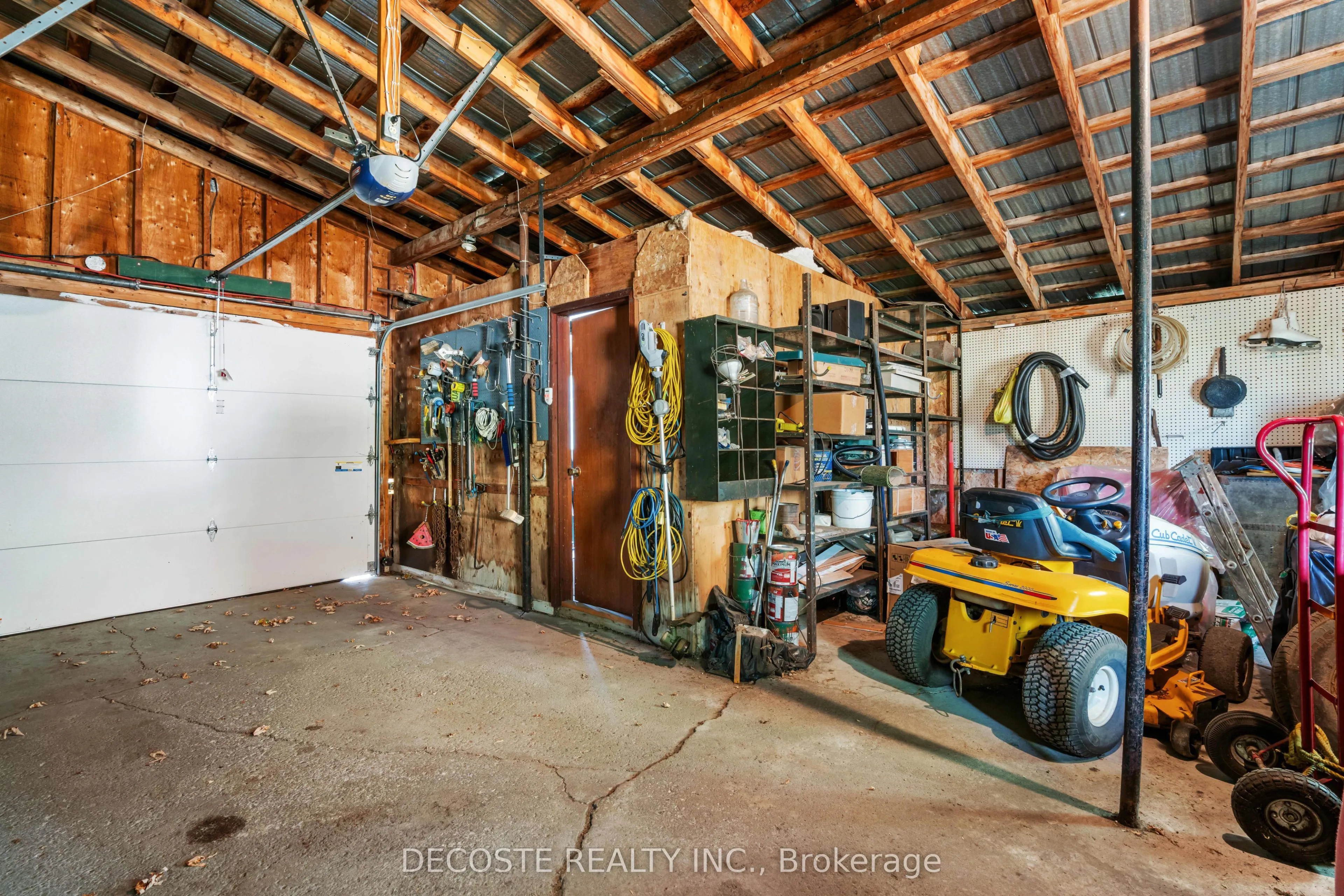 20015C County 43 Road