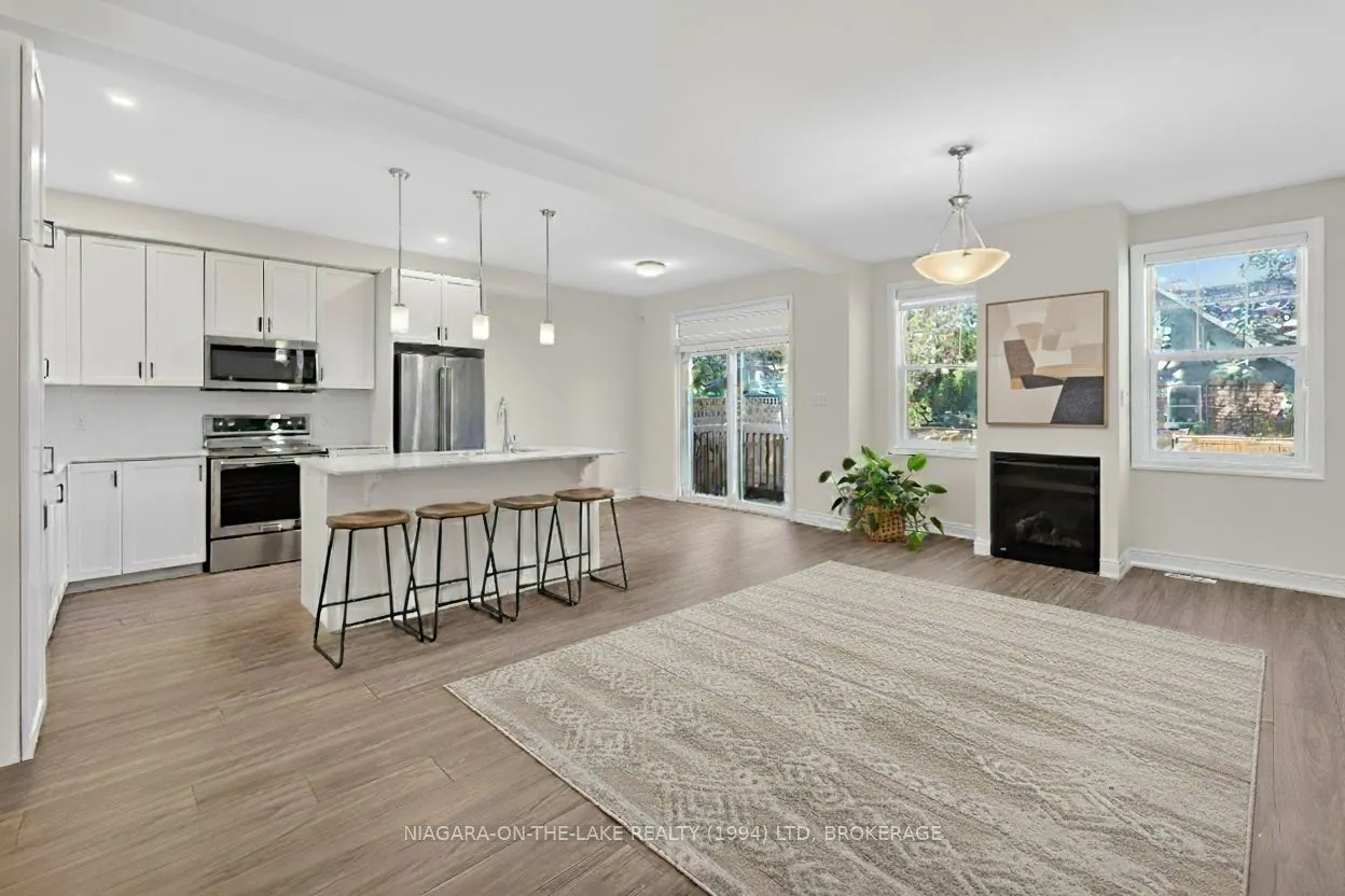 4 Paradise Grove