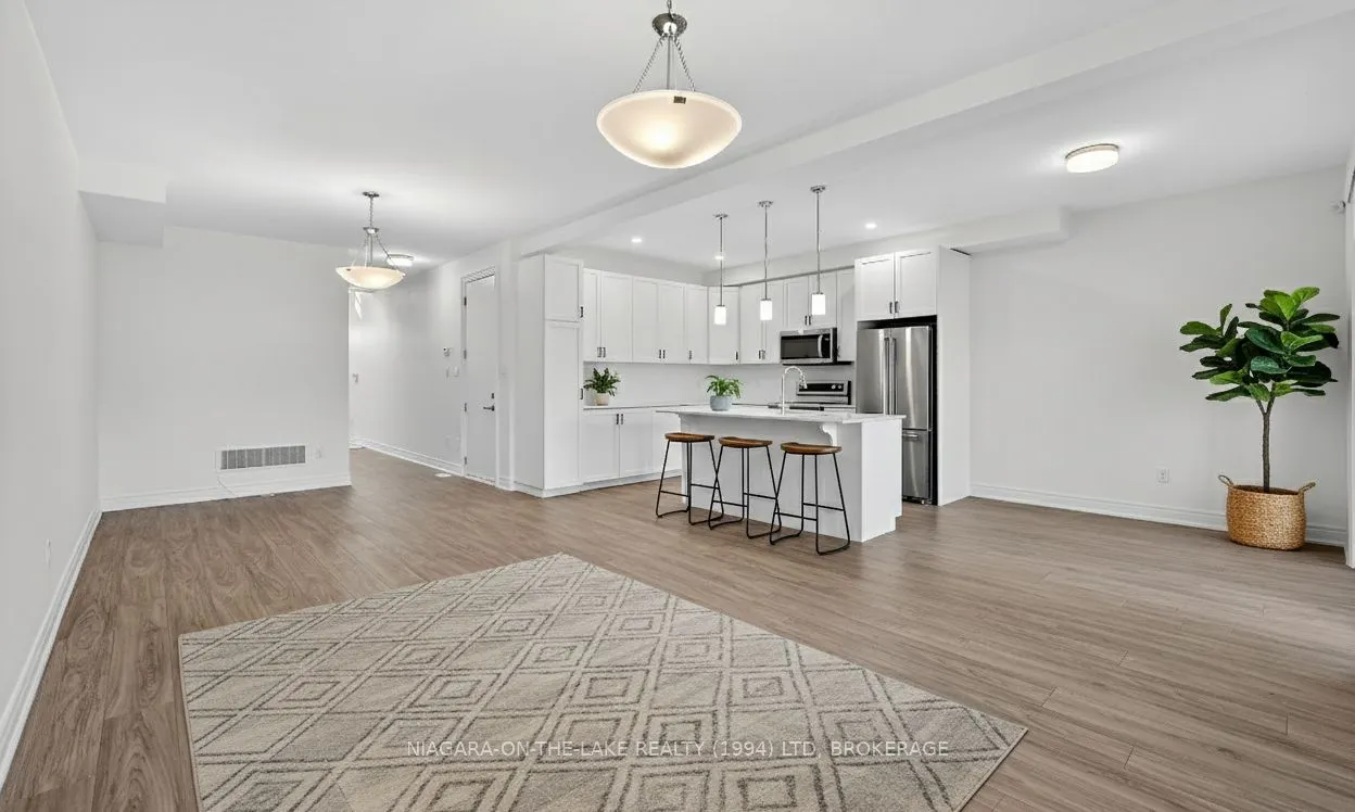 4 Paradise Grove