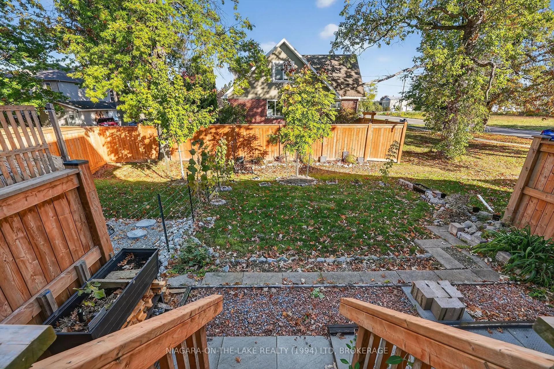 4 Paradise Grove
