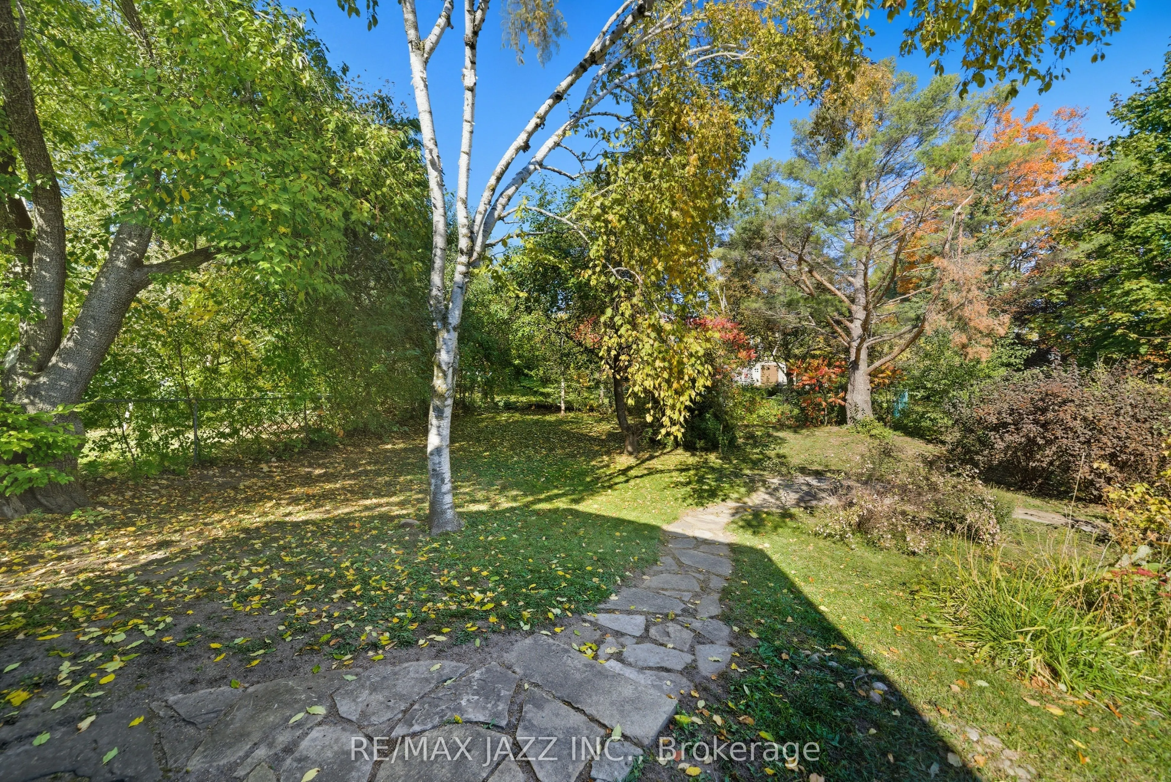 1708 Redwood Drive