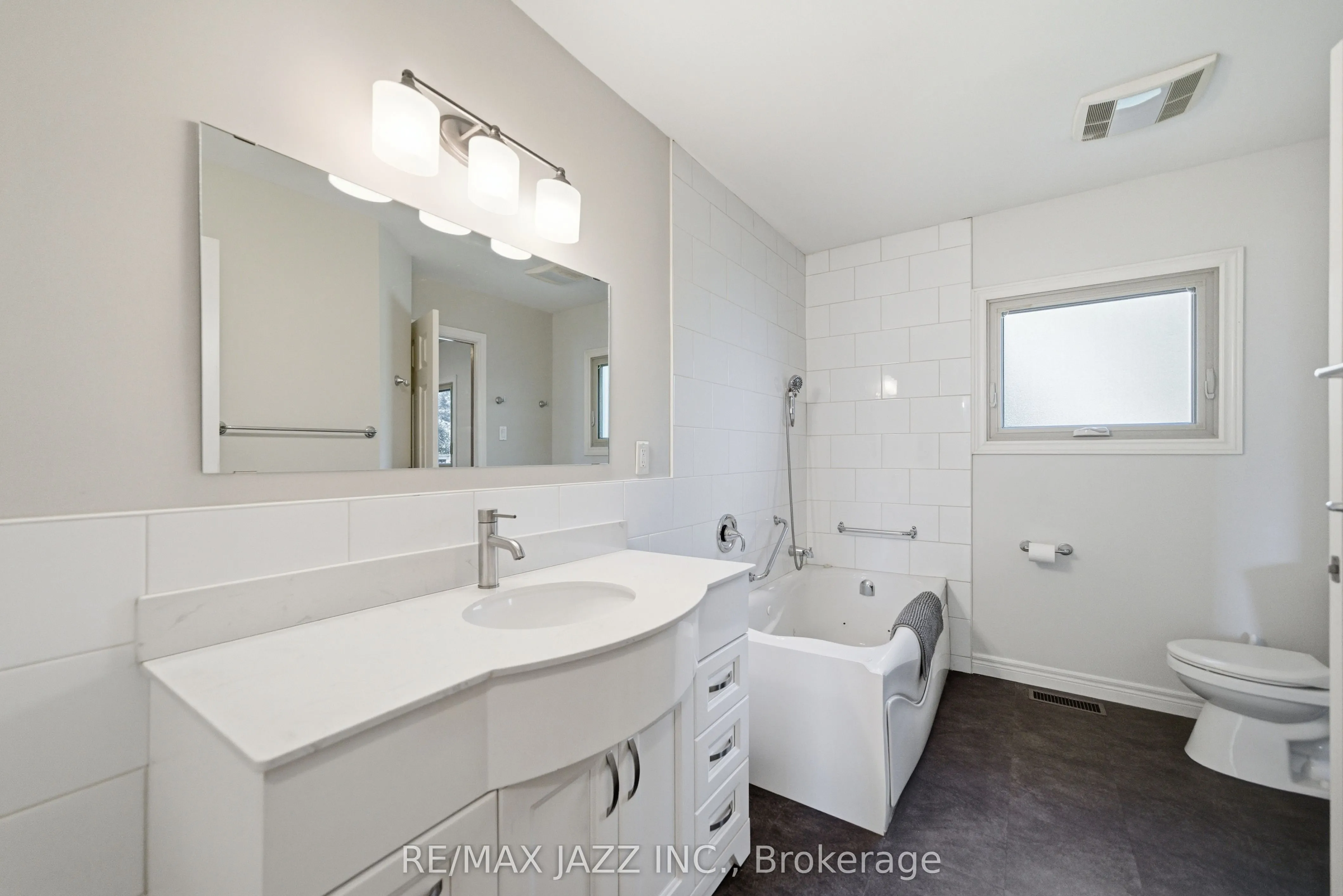 1708 Redwood Drive