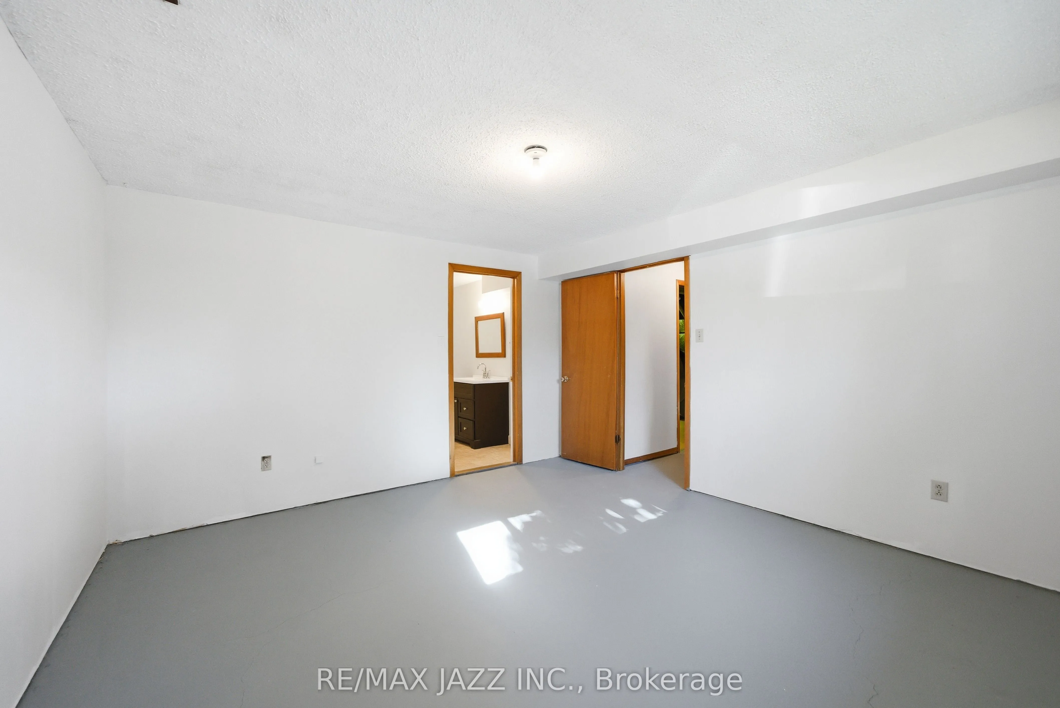 1708 Redwood Drive