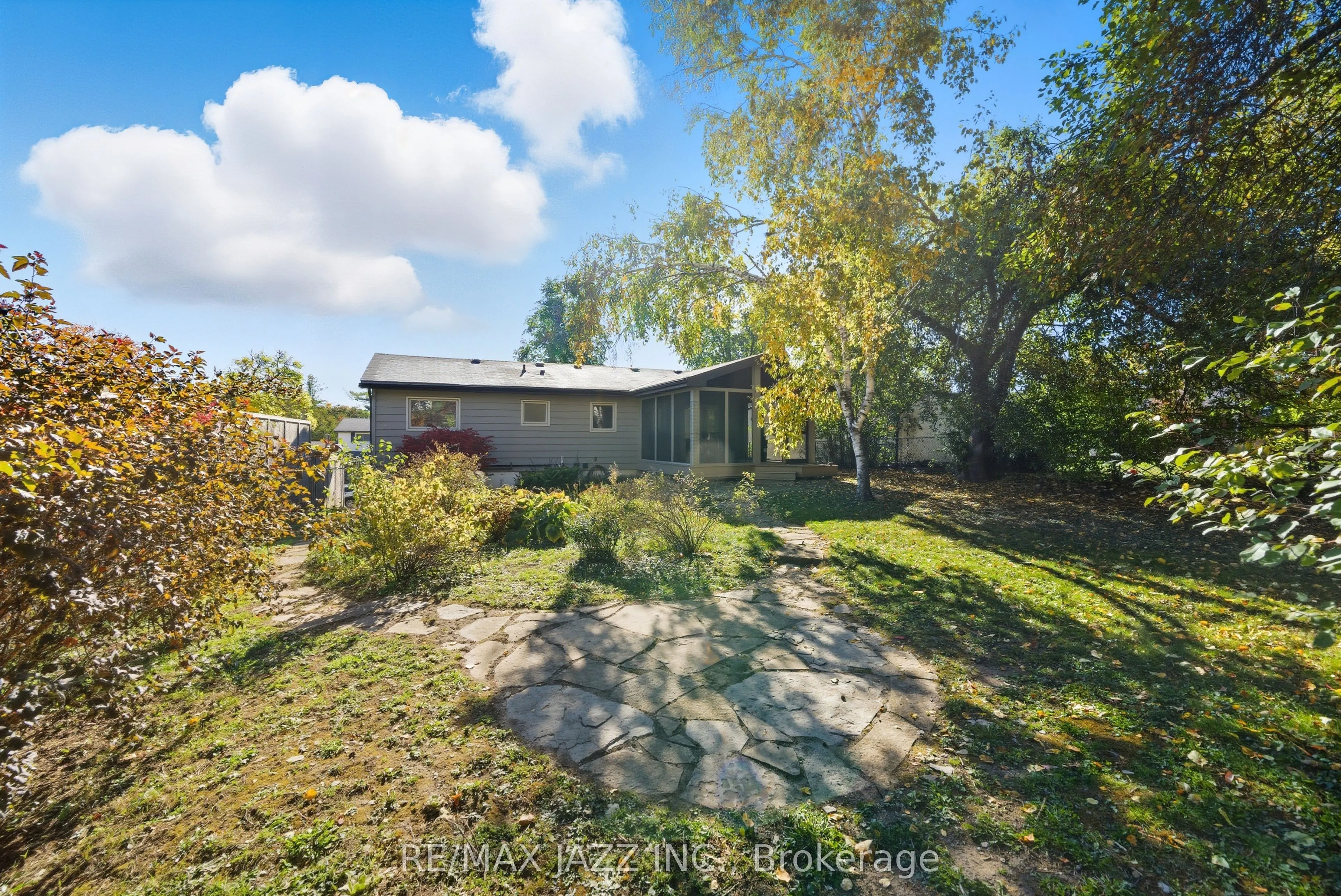 1708 Redwood Drive