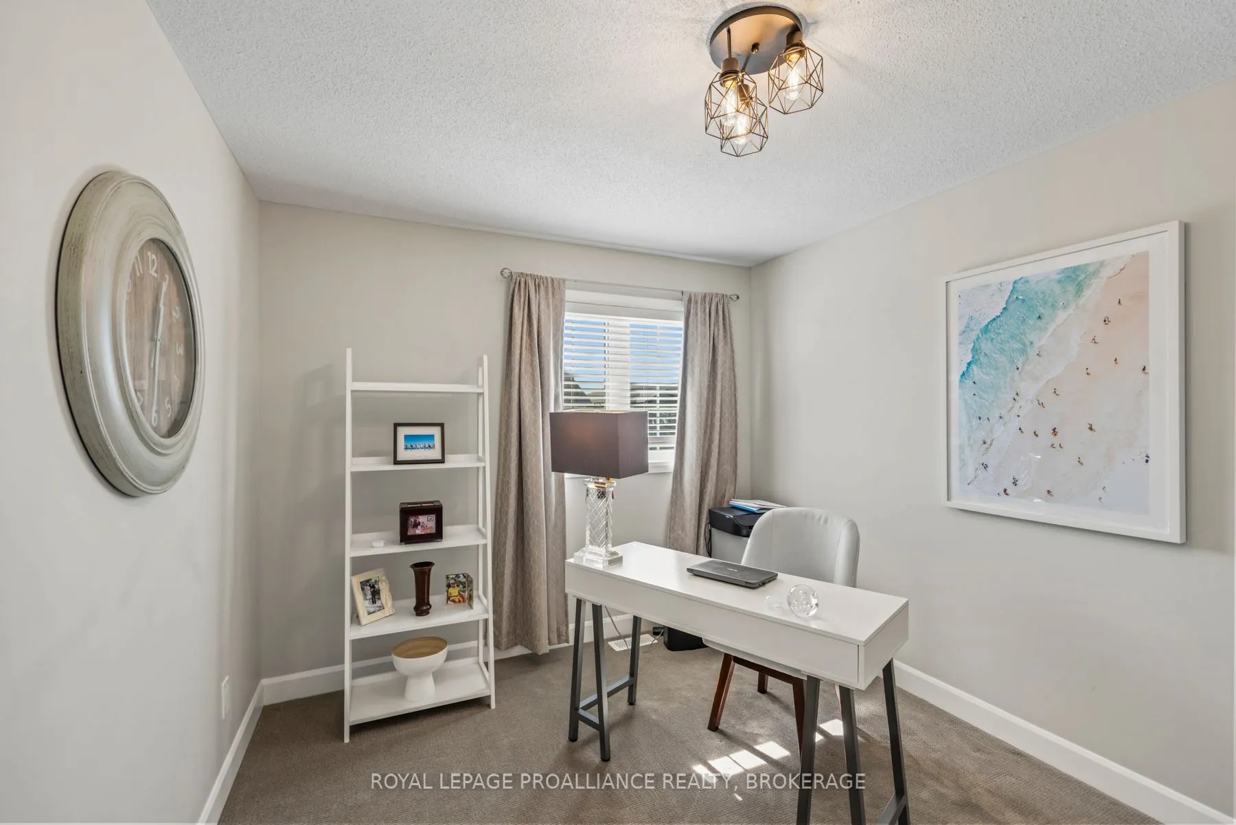 1550 Davenport Crescent