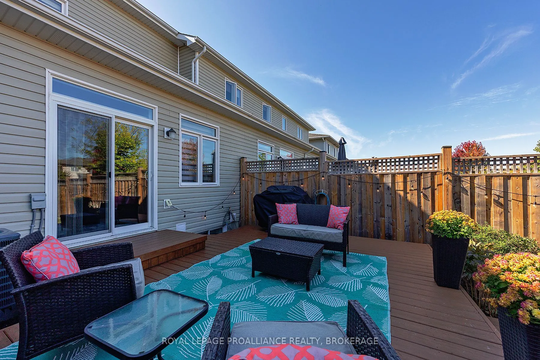 1550 Davenport Crescent