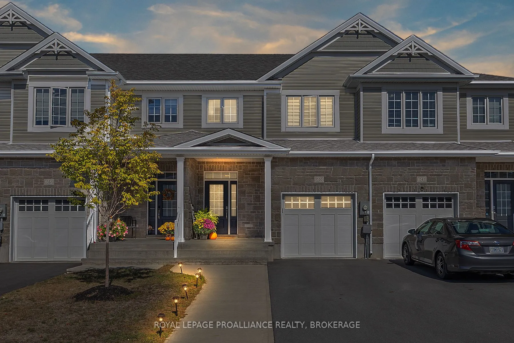 1550 Davenport Crescent