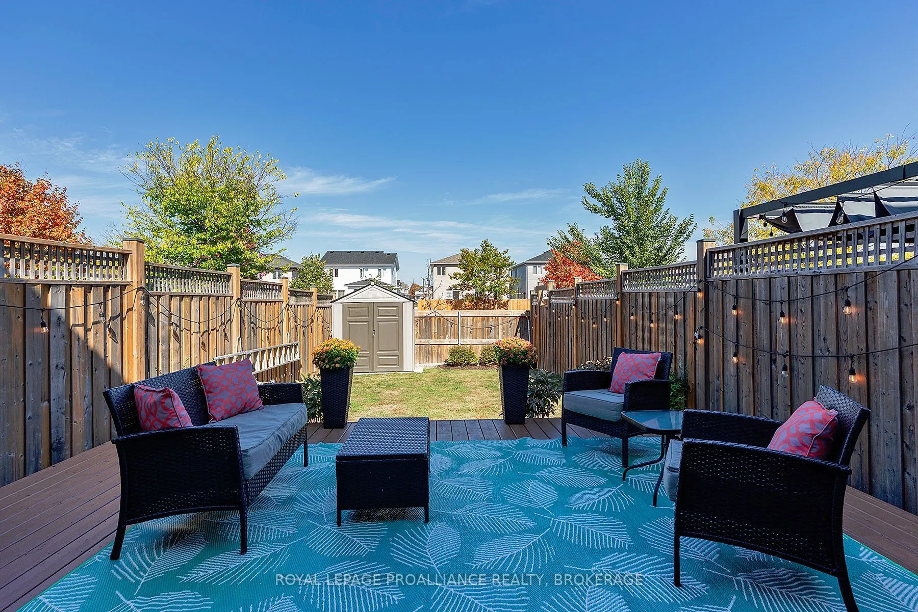 1550 Davenport Crescent