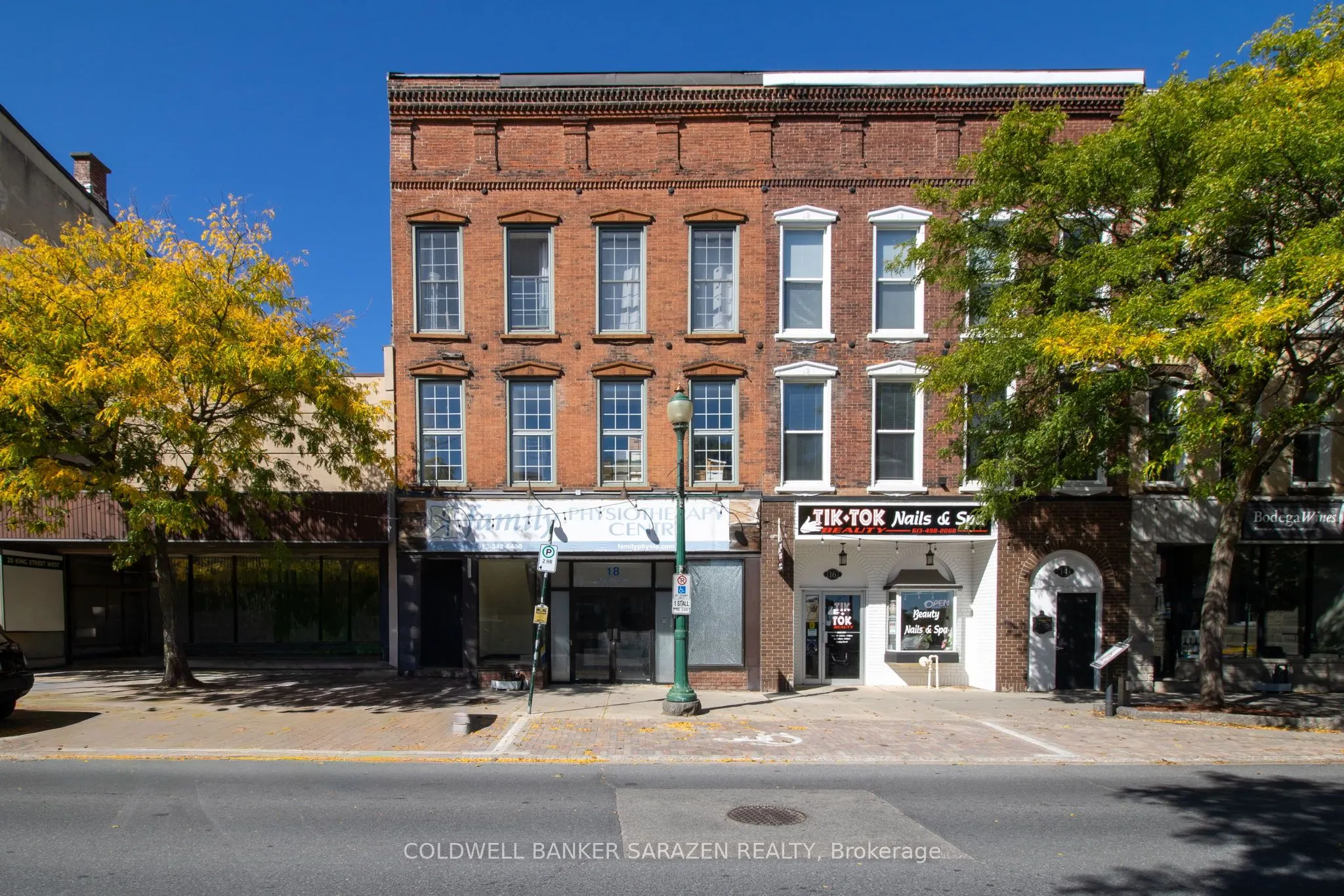 18 King Street W