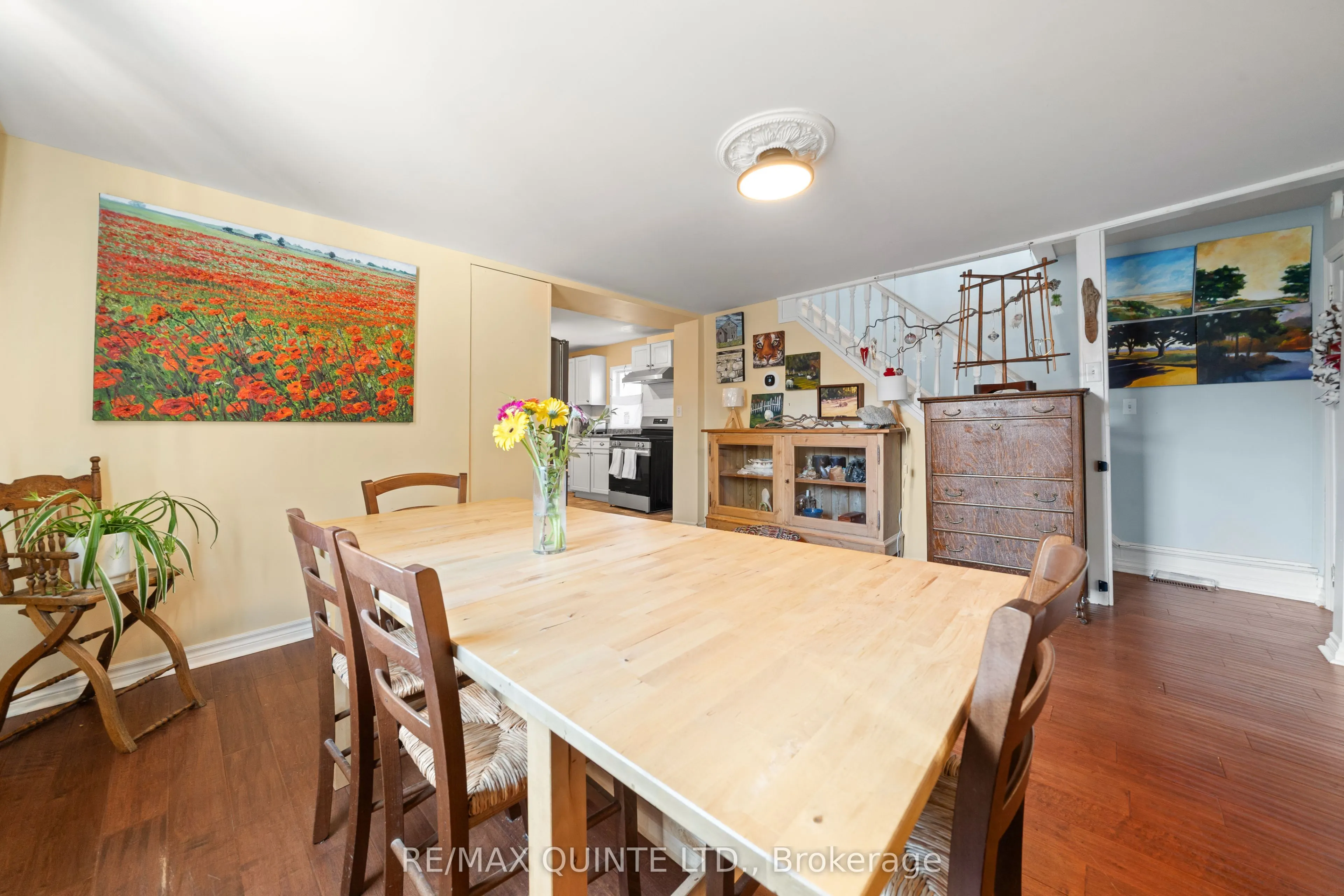 246 Foster Avenue