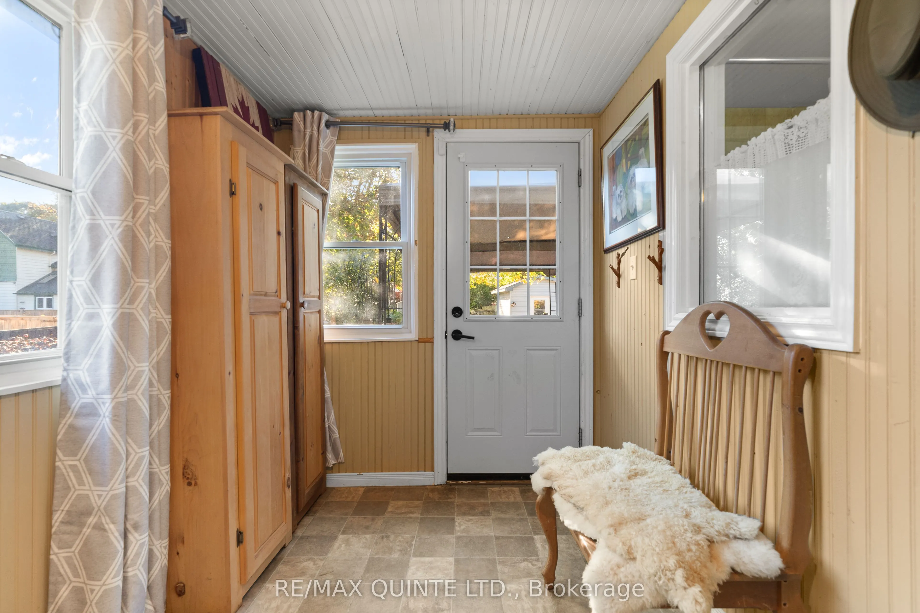 246 Foster Avenue