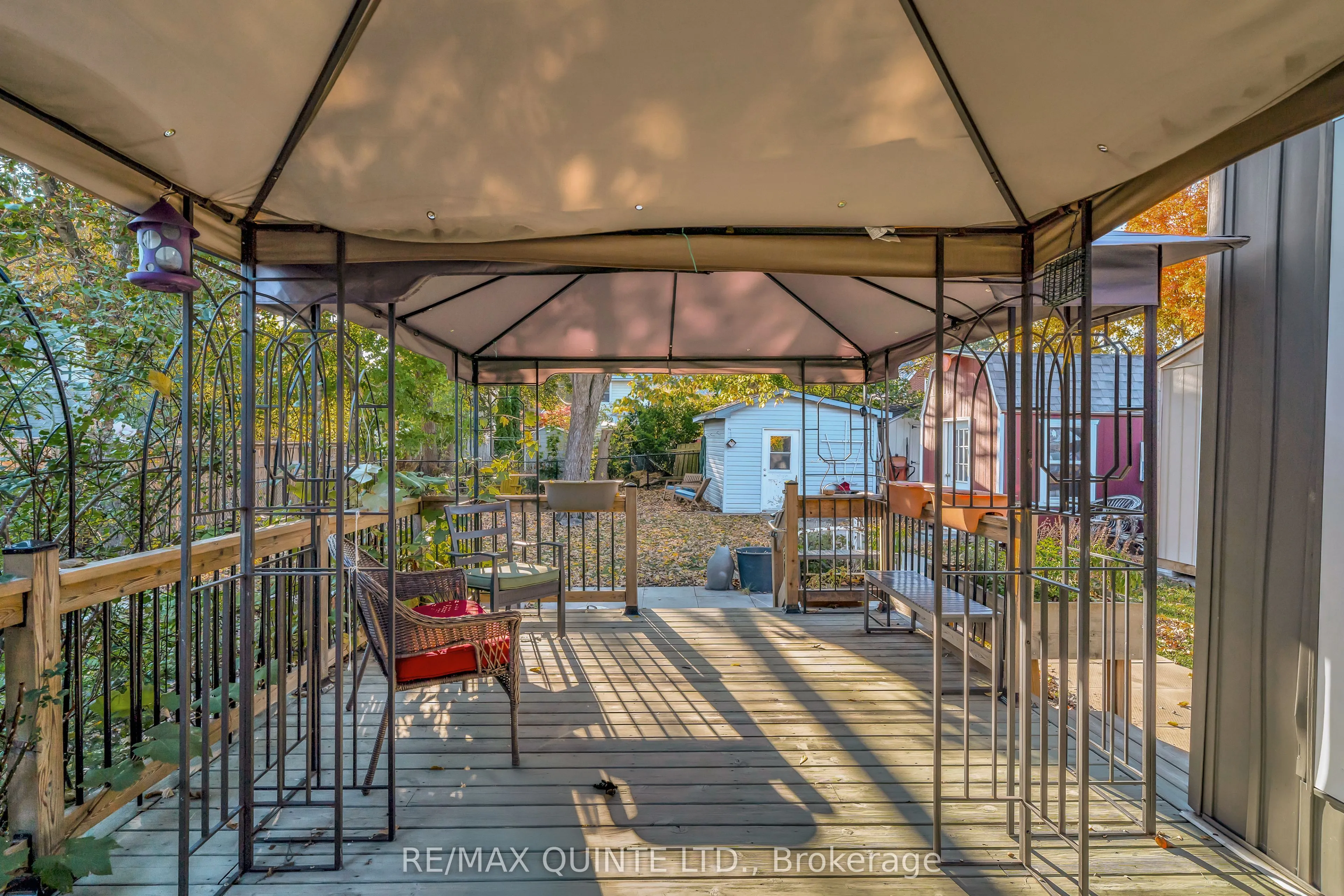 246 Foster Avenue