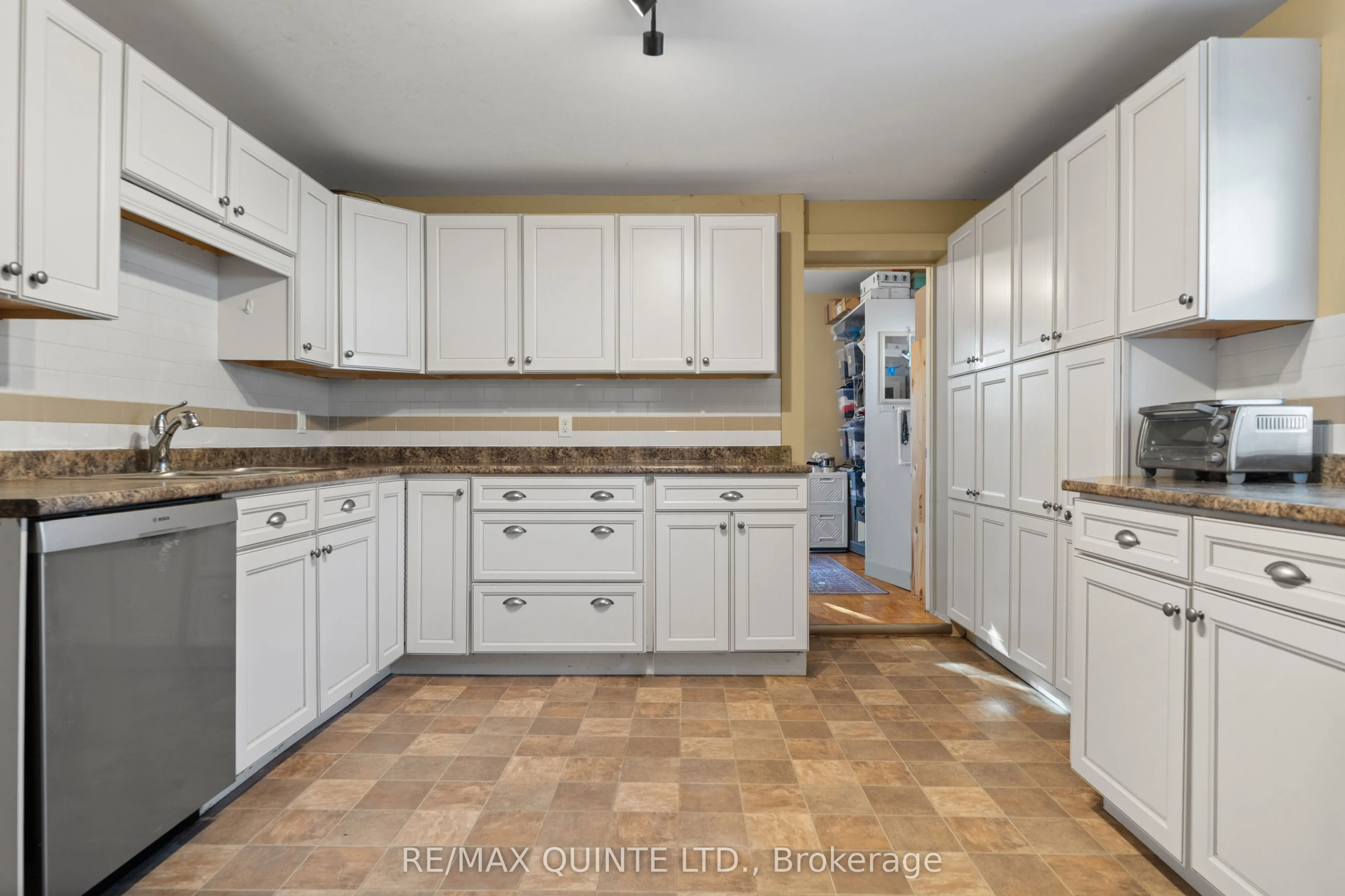 246 Foster Avenue