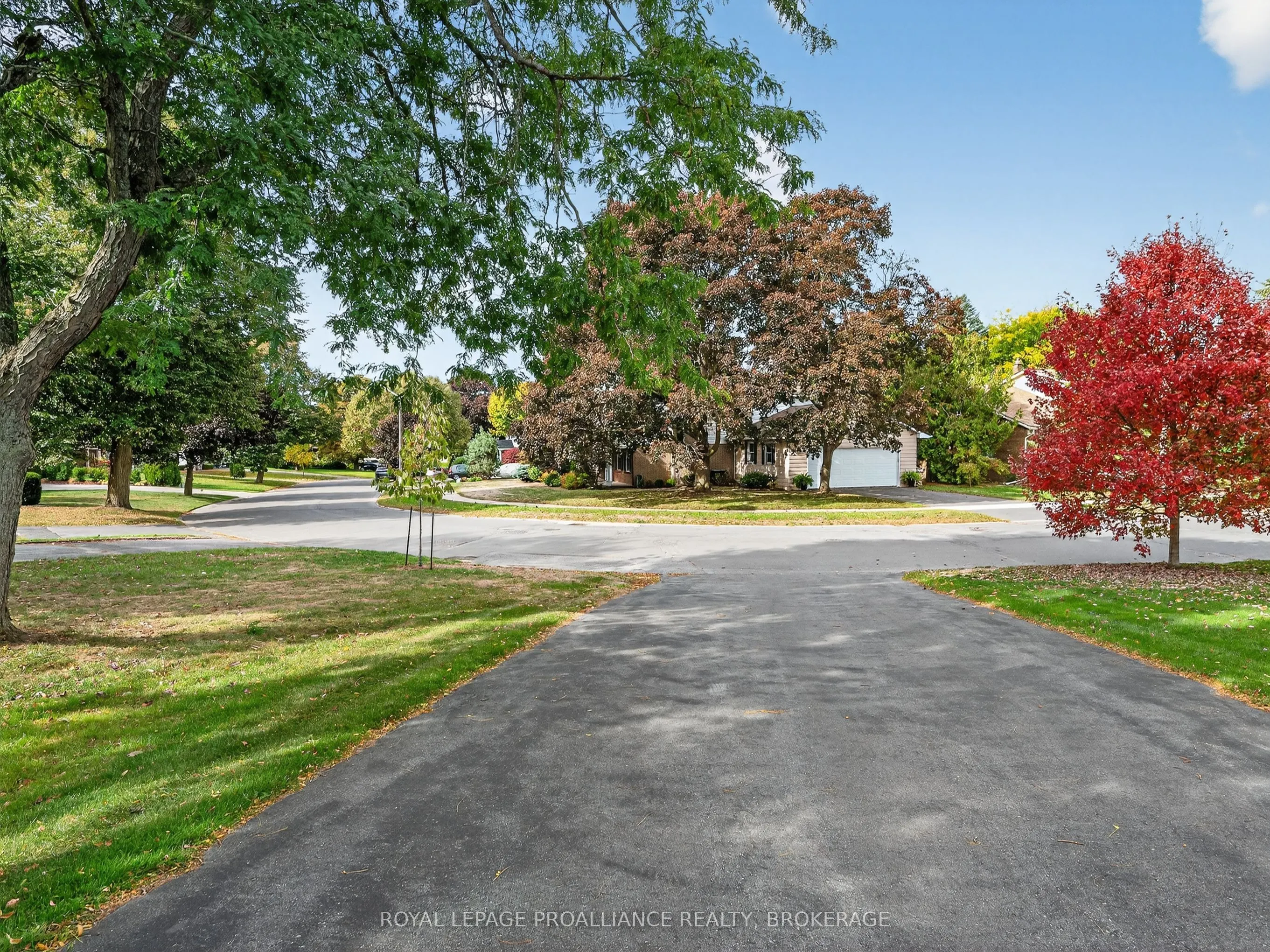 259 Fairway Hill Crescent