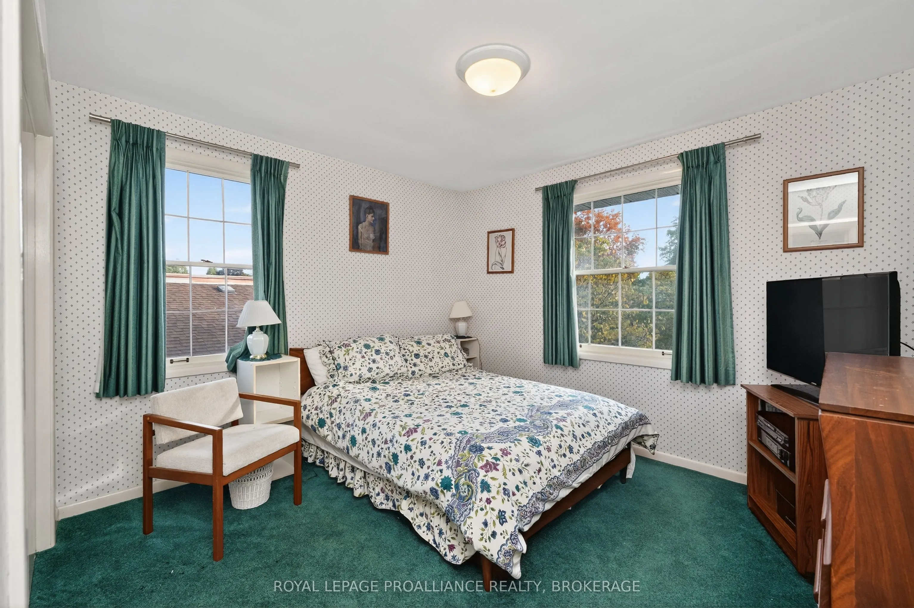 259 Fairway Hill Crescent