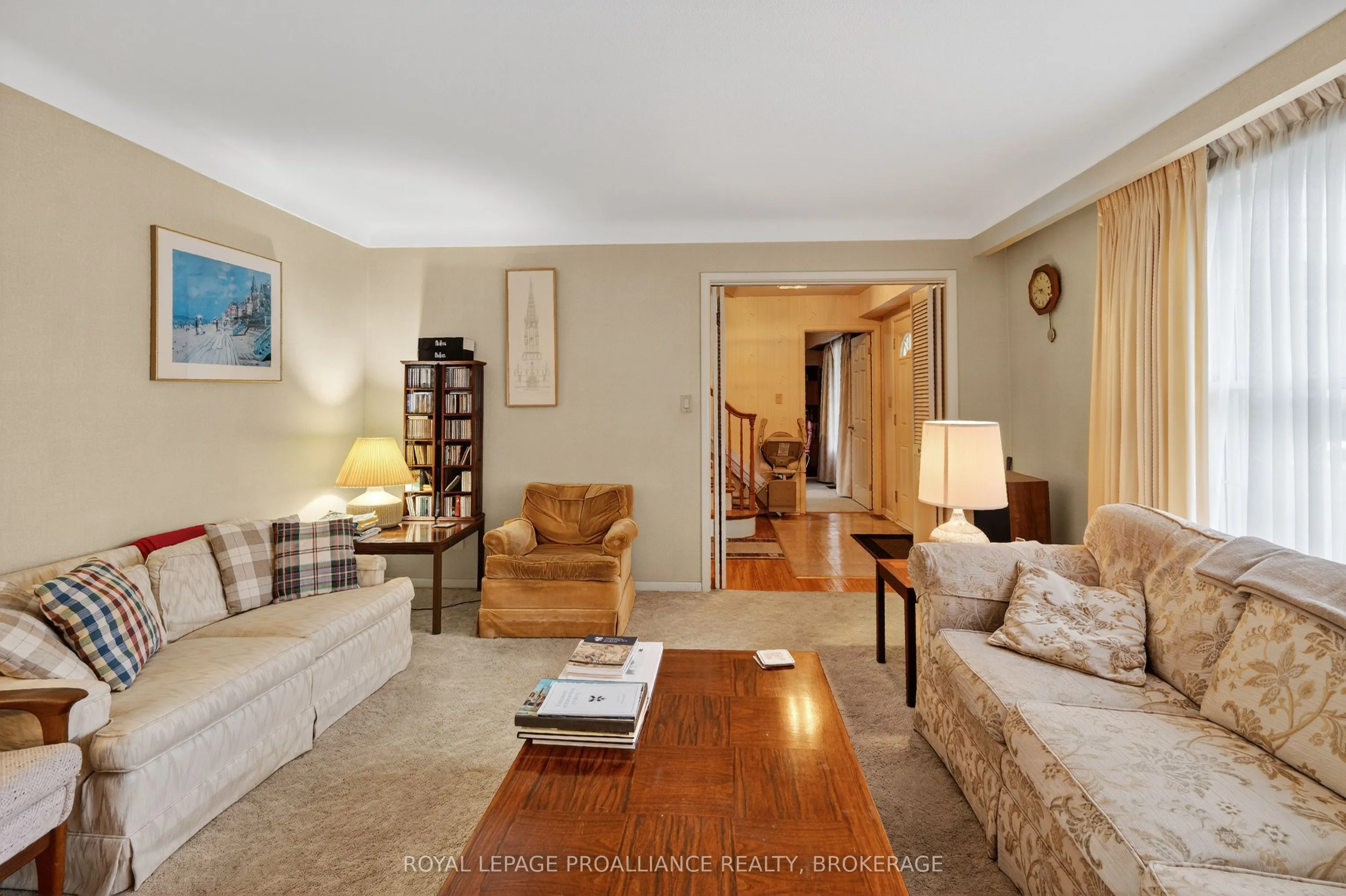 259 Fairway Hill Crescent