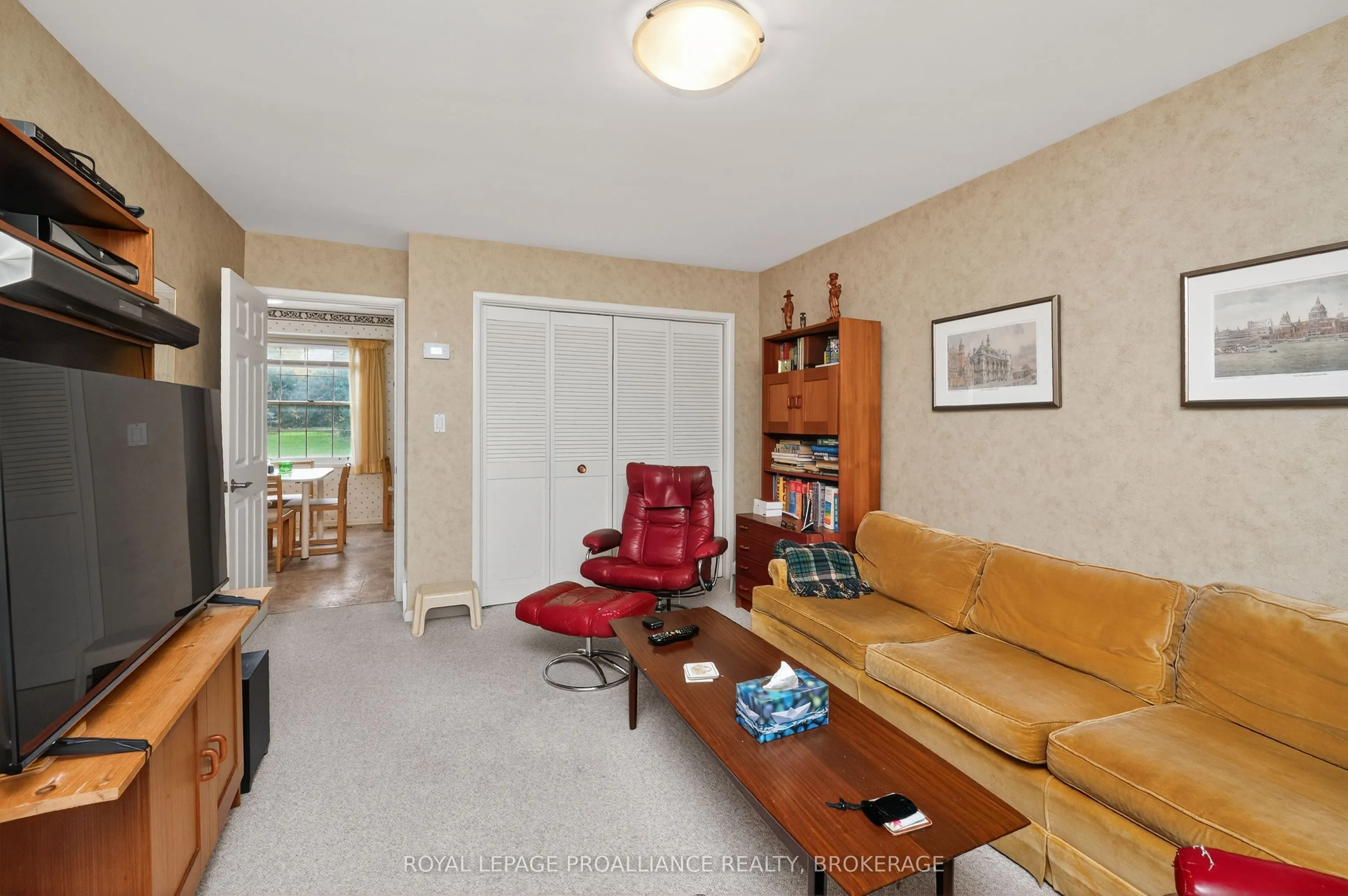 259 Fairway Hill Crescent
