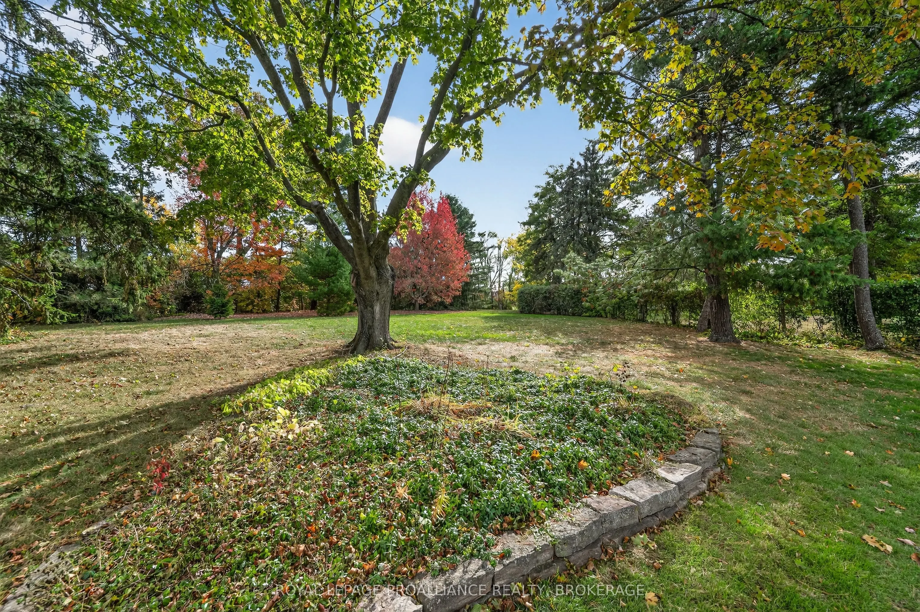 259 Fairway Hill Crescent