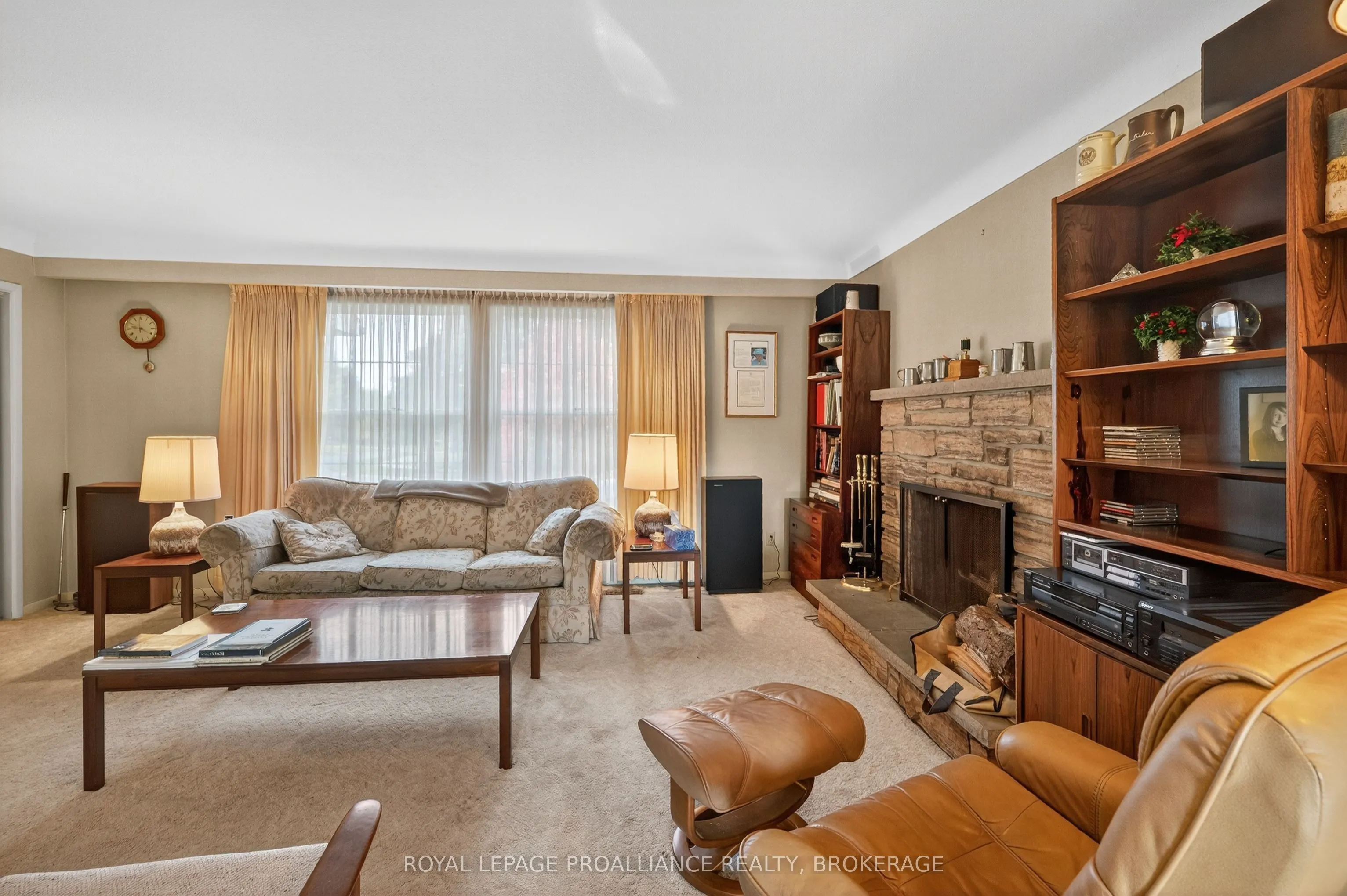 259 Fairway Hill Crescent