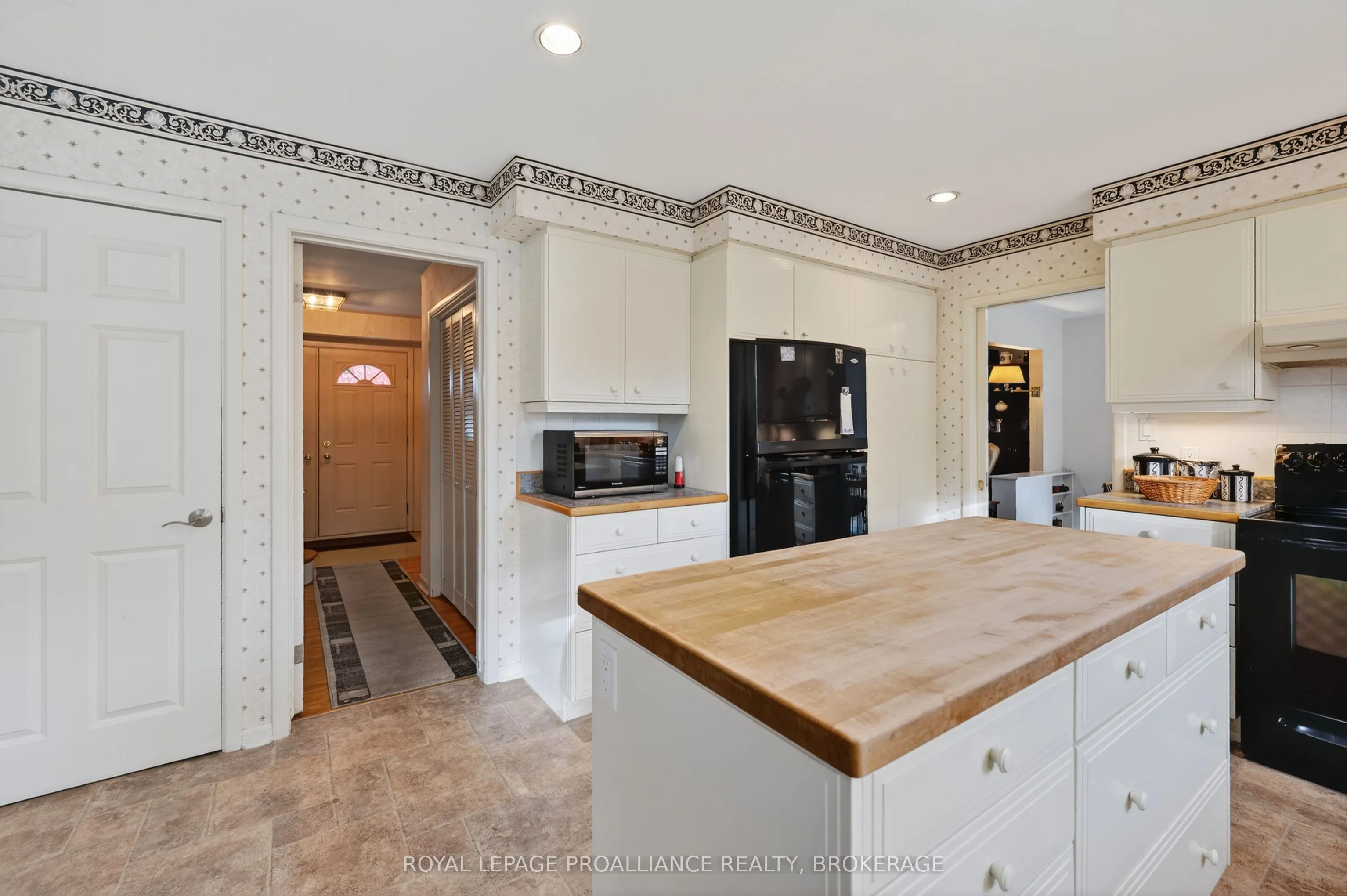 259 Fairway Hill Crescent