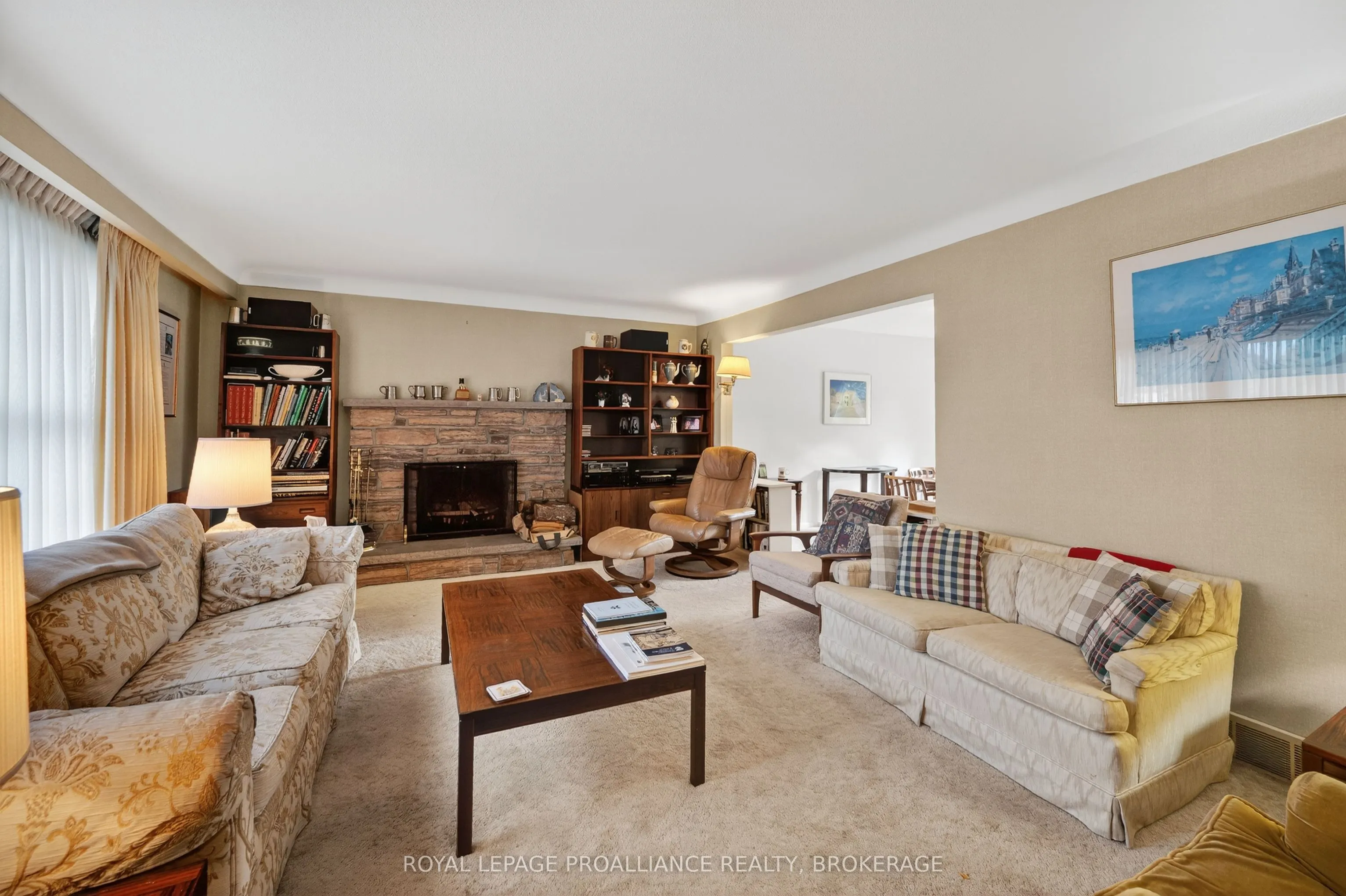259 Fairway Hill Crescent
