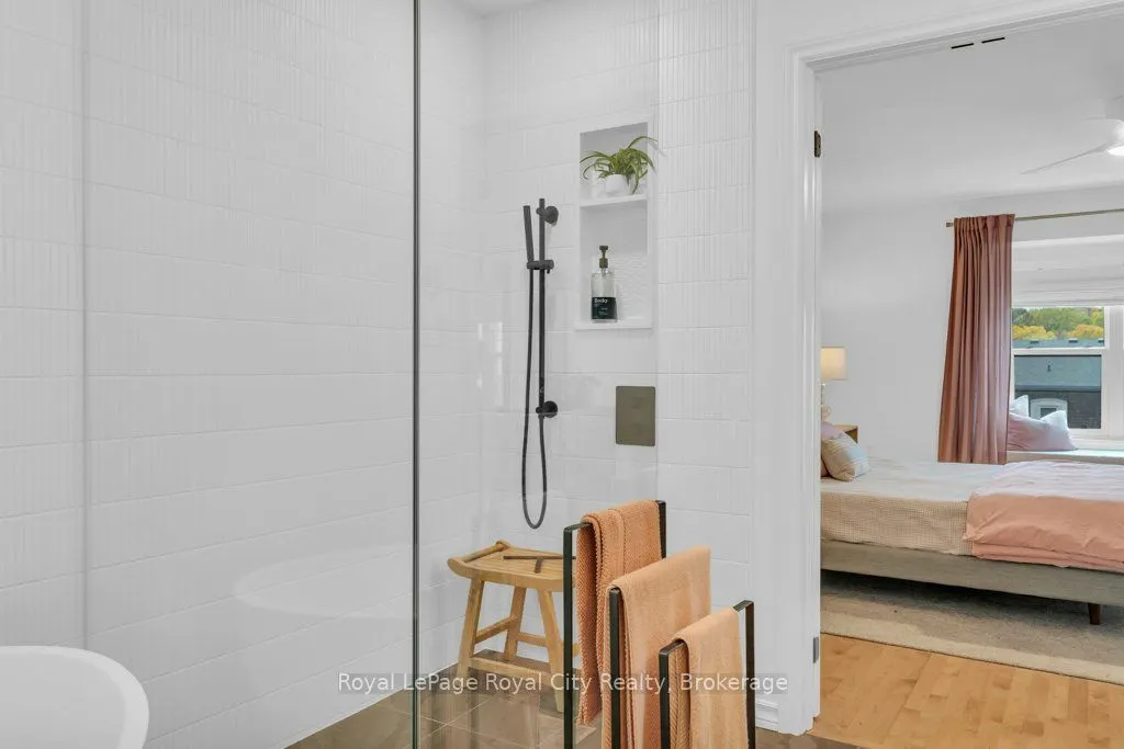 68 Cardigan Street, #A