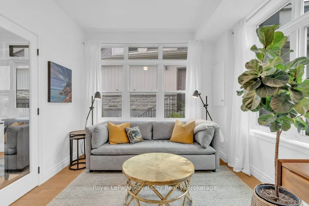 68 Cardigan Street, #A